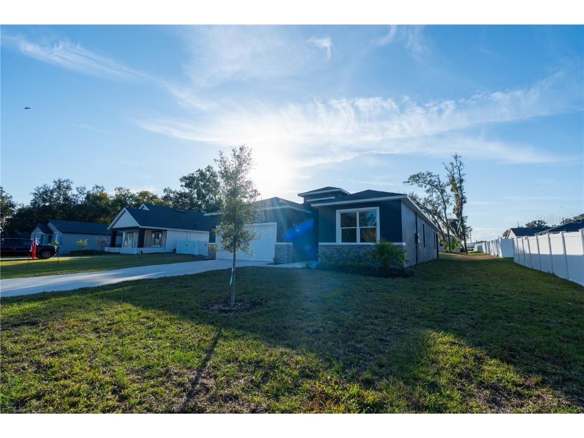 911 N New Hampshire Avenue Tavares FL 32778 O6371717 image53