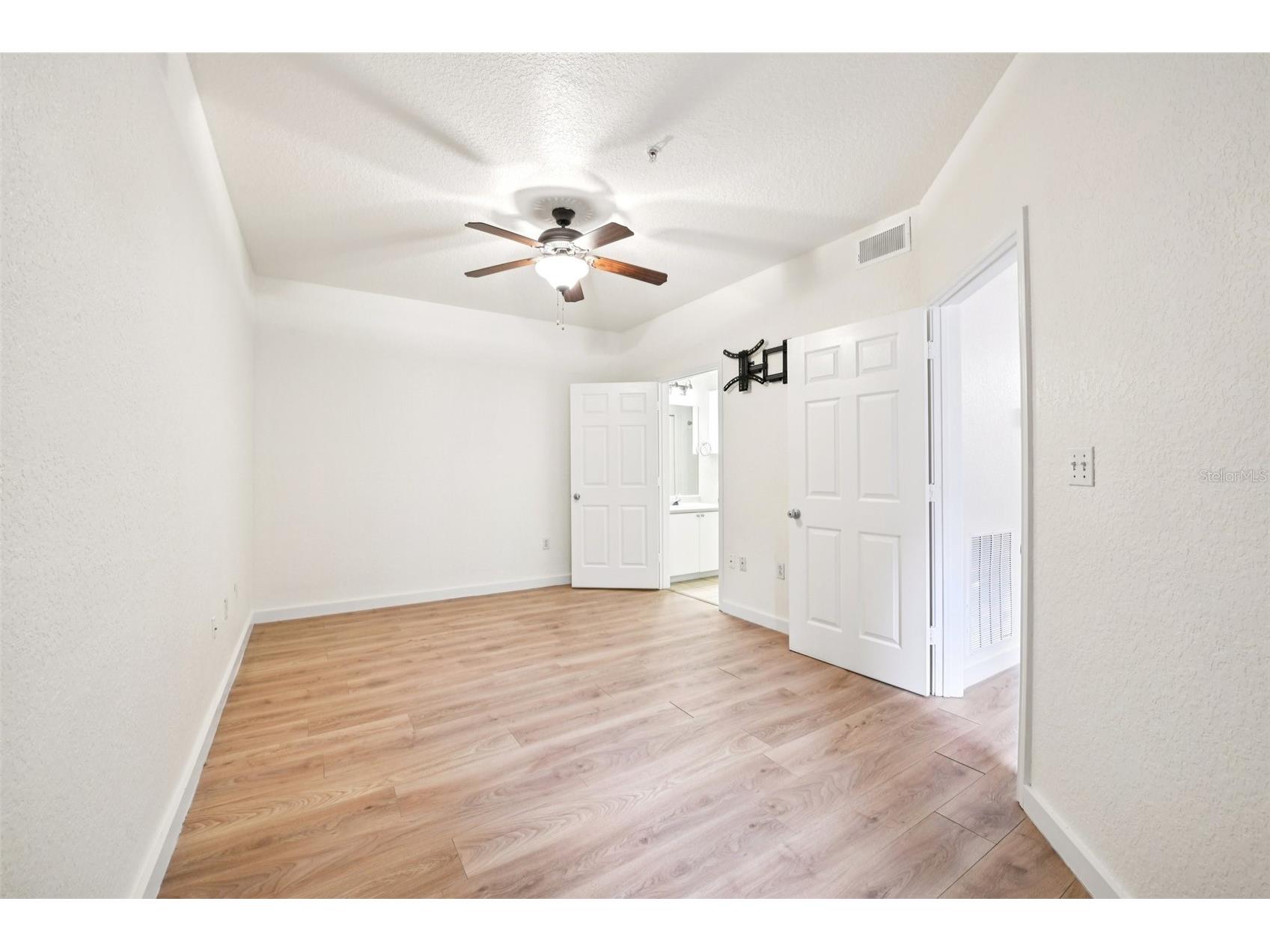 911 N Orange Avenue #101 Orlando FL 32801 O6394187 image18
