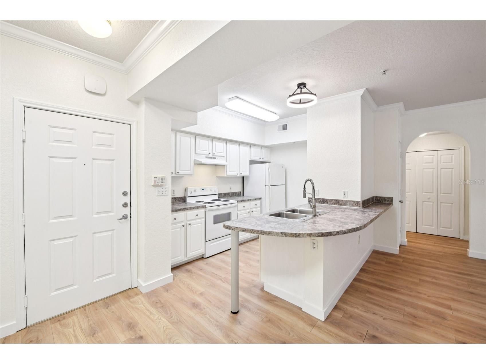 911 N Orange Avenue #101 Orlando FL 32801 O6394187 image7