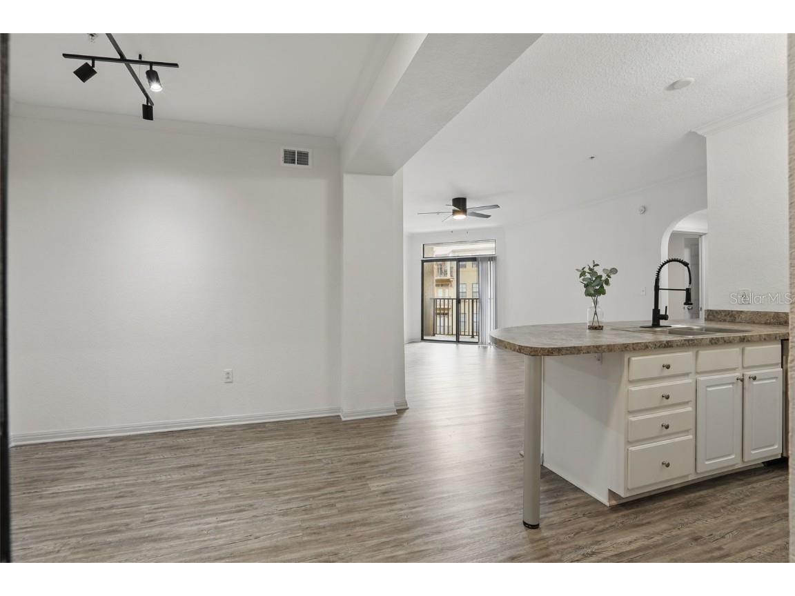 911 N Orange Avenue #409 Orlando FL 32801 O6302624 image6