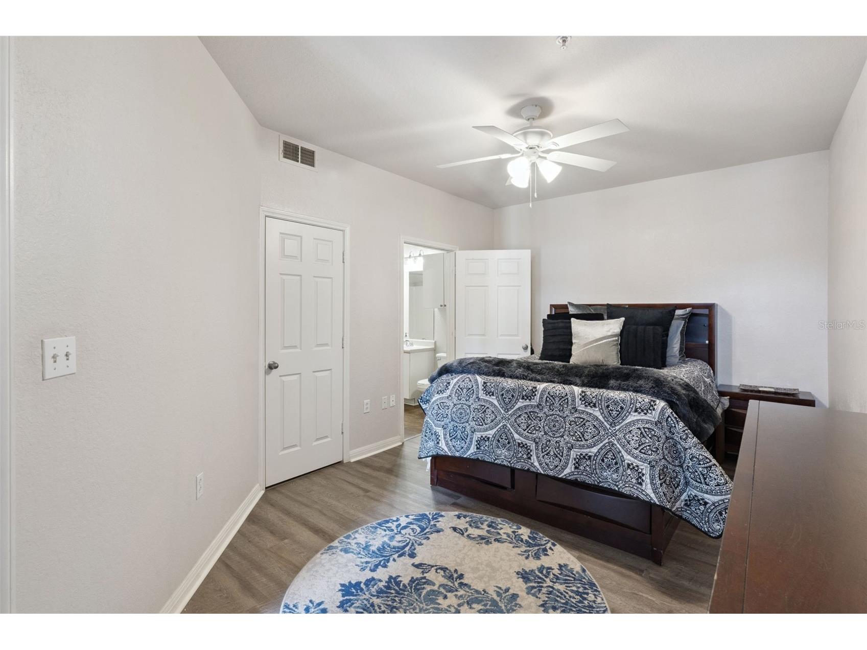 911 N Orange Avenue #509 Orlando FL 32801 O6393006 image16
