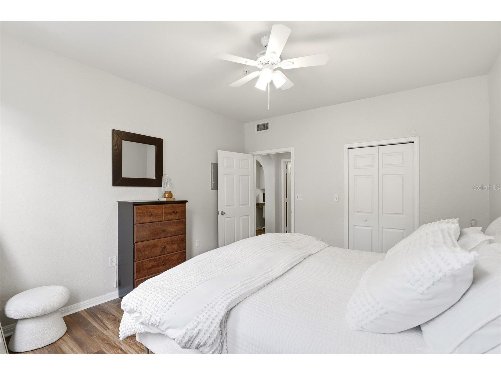 911 N Orange Avenue #521 Orlando FL 32801 O6405532 image17