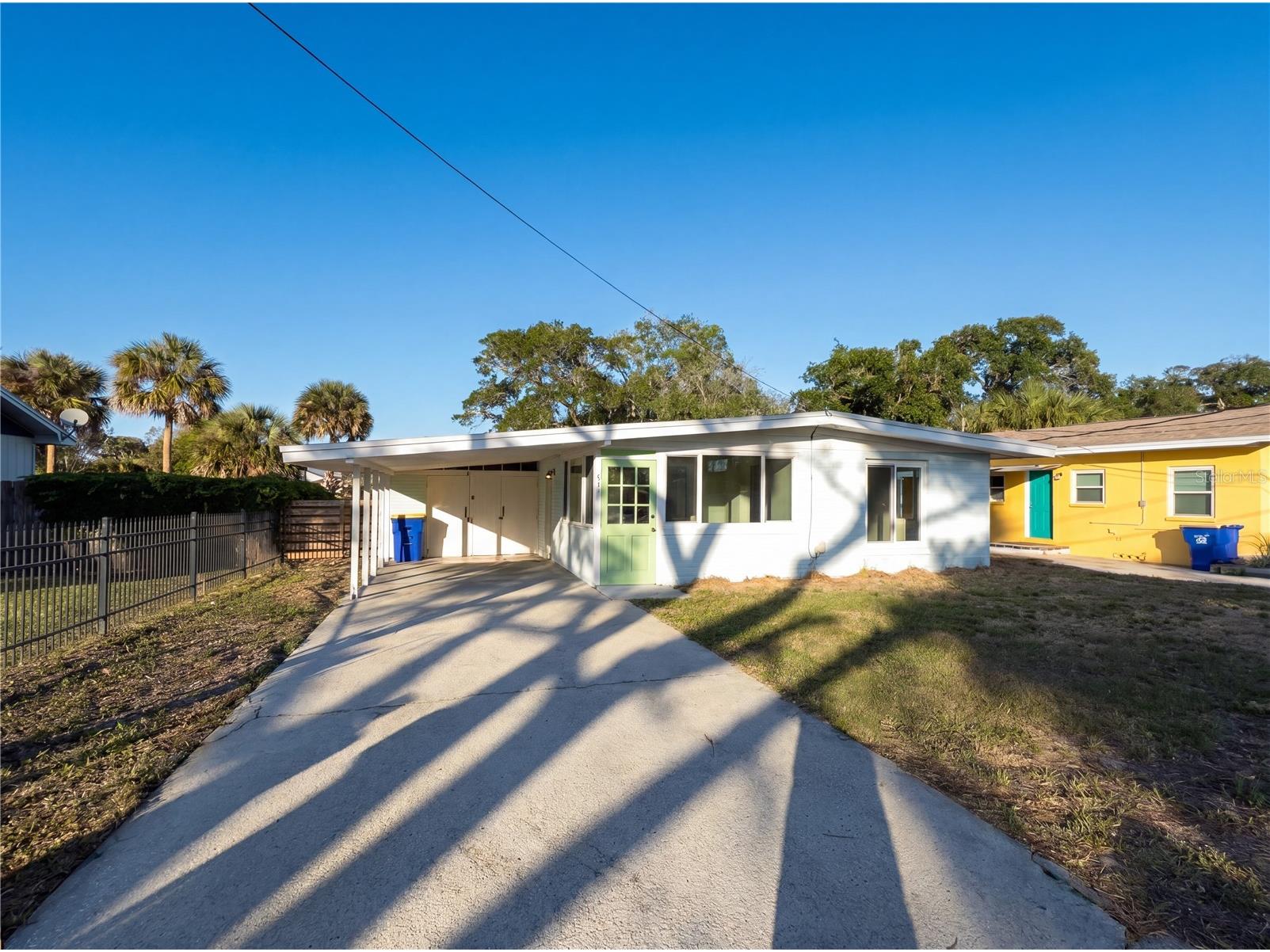 911 New York Street Edgewater FL 32132 O6406870 image1