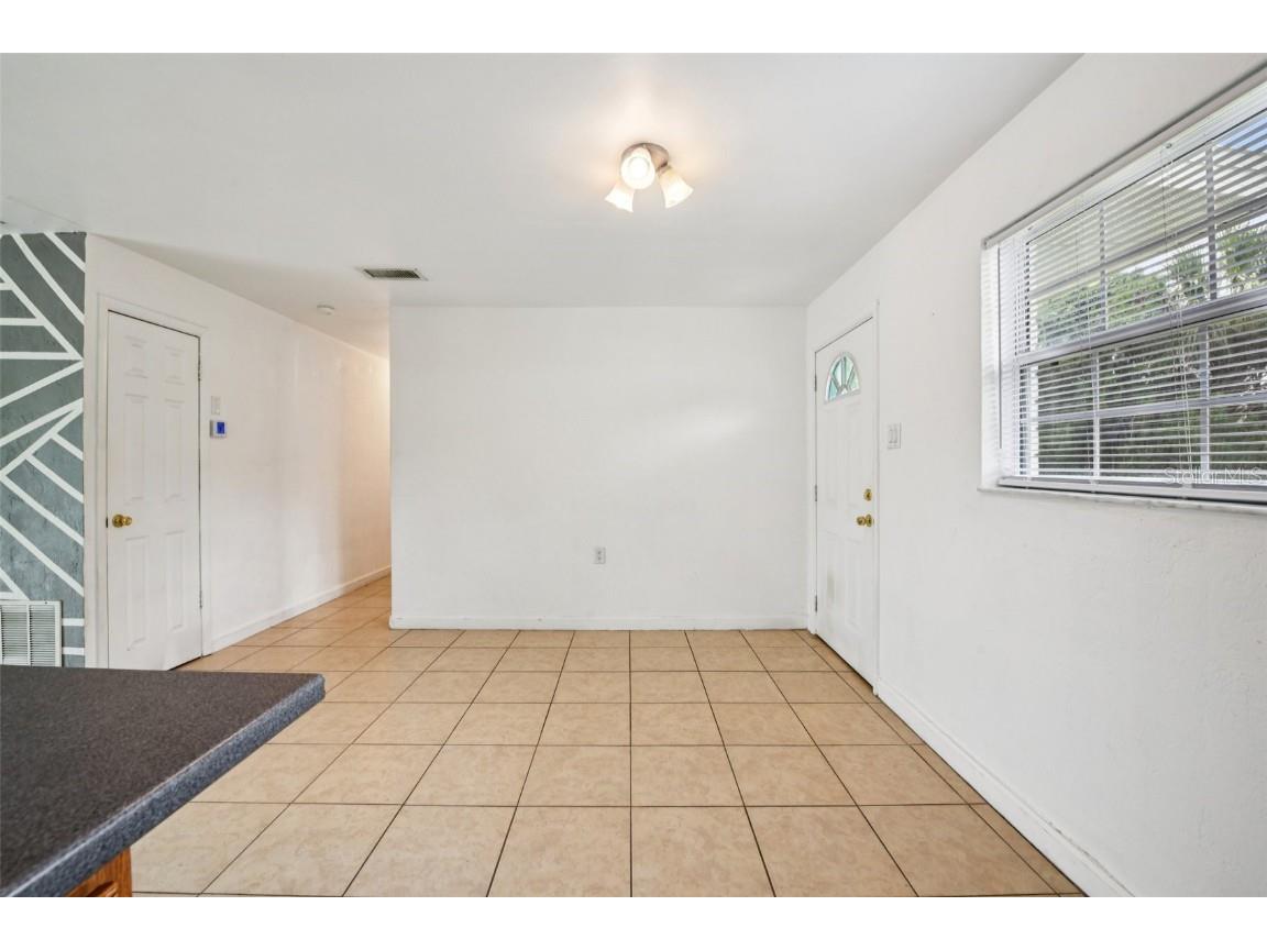 911 Shady Park Terrace Daytona Beach FL 32117 O6354196 image3