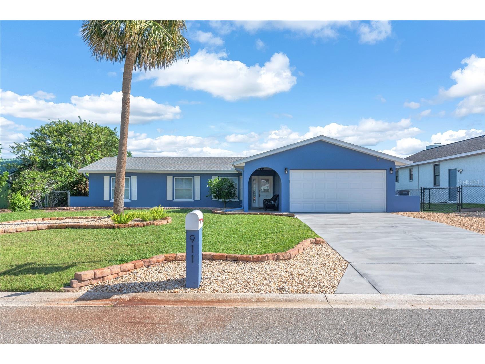 911 Silver Palm Way Apollo Beach FL 33572 TB8496129 image1