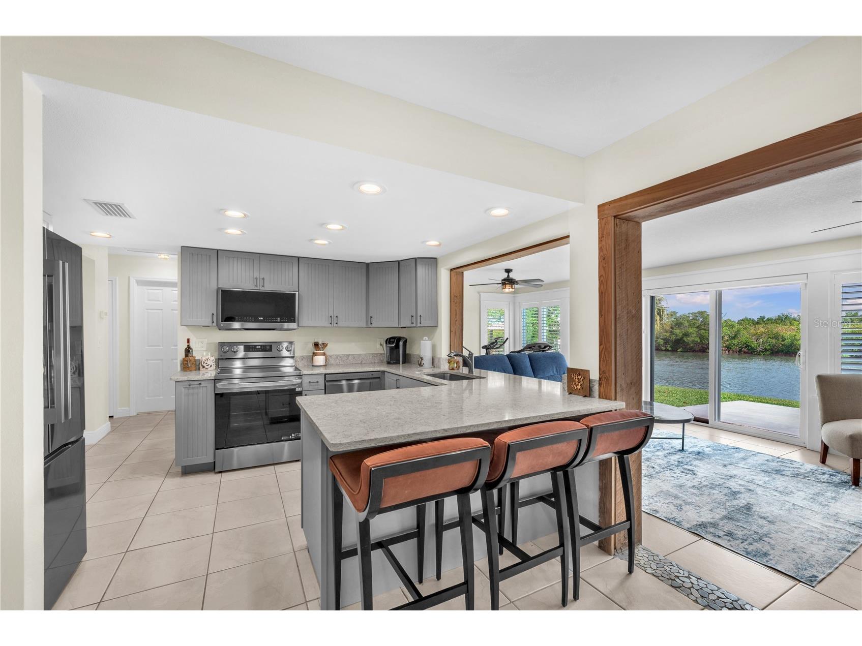 911 Silver Palm Way Apollo Beach FL 33572 TB8496129 image16