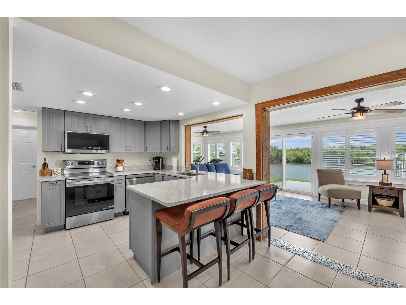 911 Silver Palm Way Apollo Beach FL 33572 TB8496129 image18