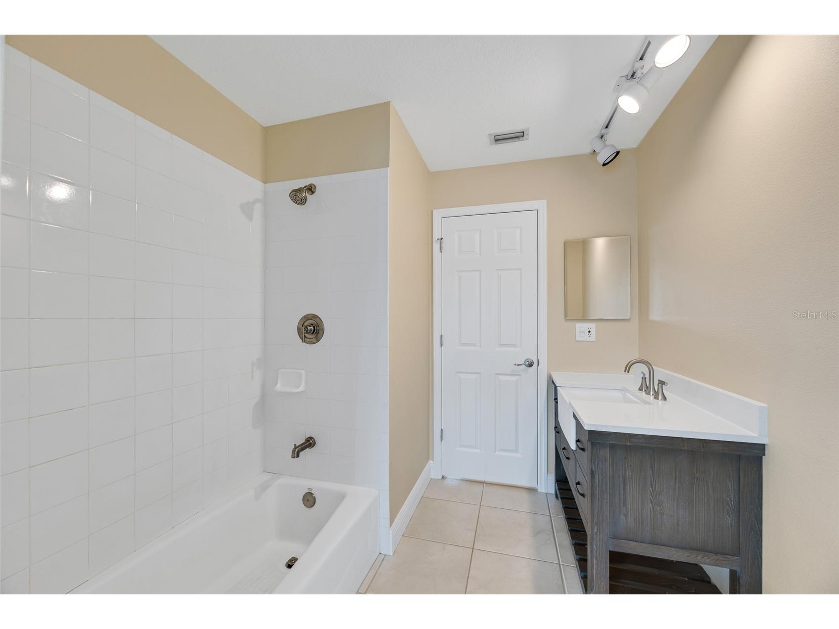 911 Silver Palm Way Apollo Beach FL 33572 TB8496129 image30