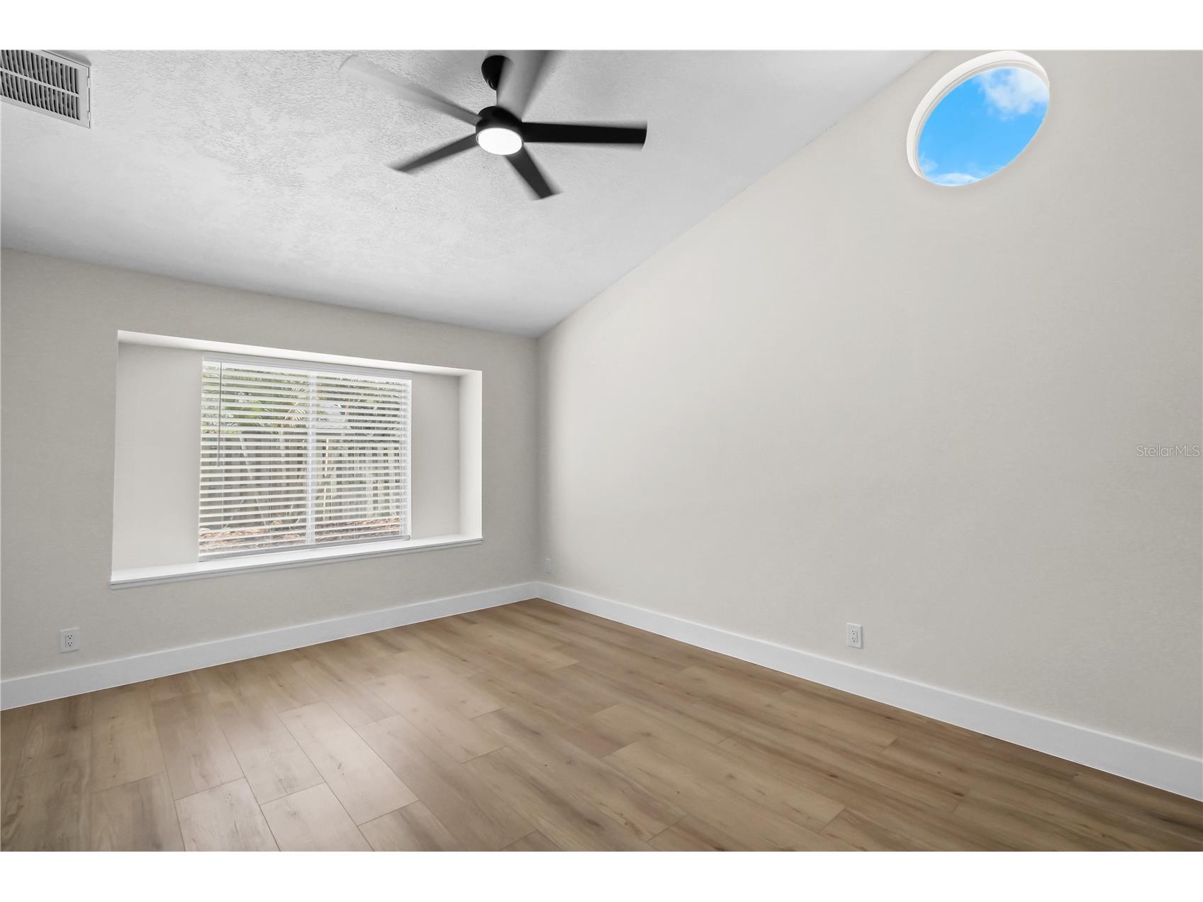 911 Valley View Circle Palm Harbor FL 34684 TB8512051 image16