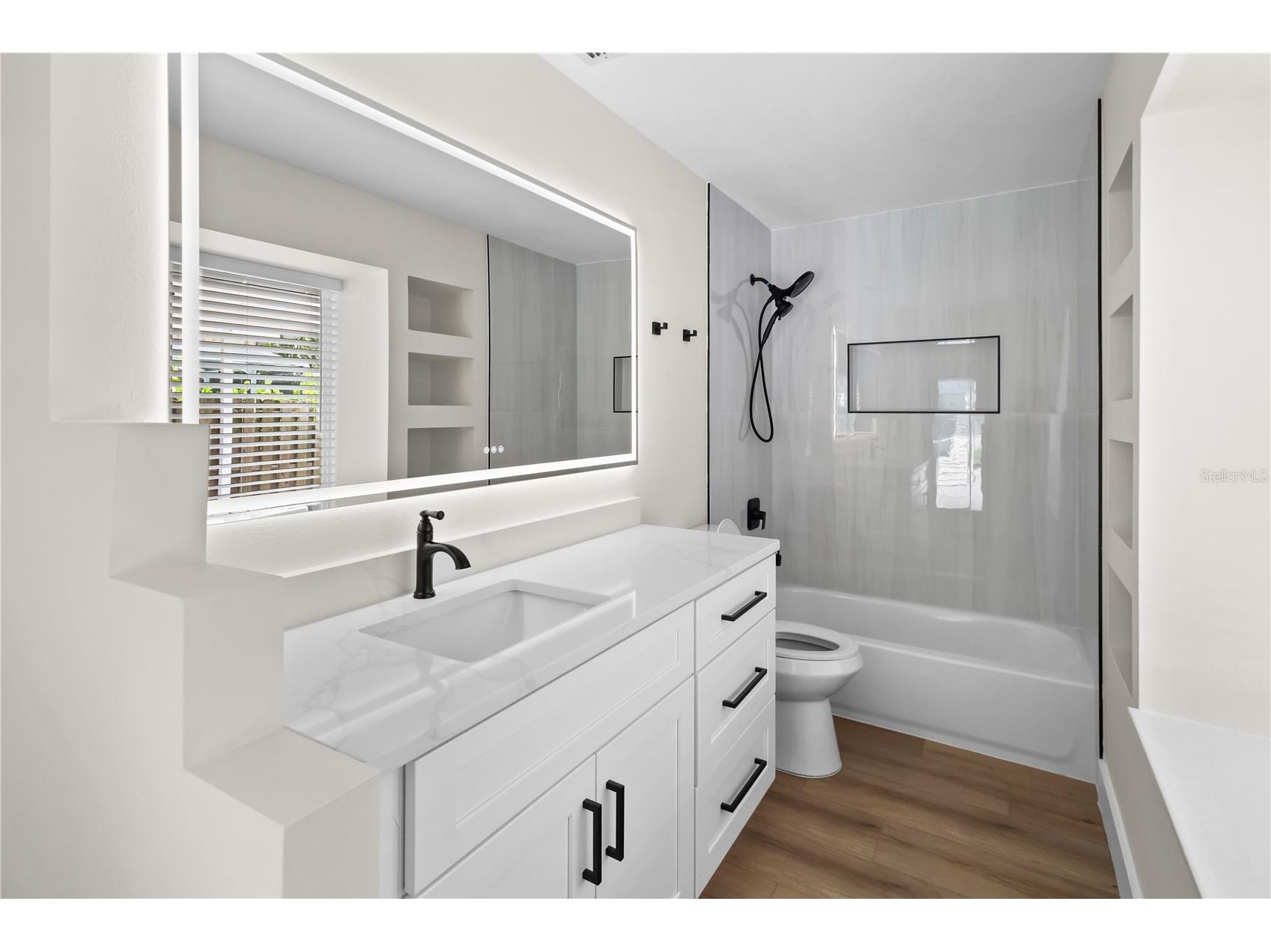 911 Valley View Circle Palm Harbor FL 34684 TB8512051 image25