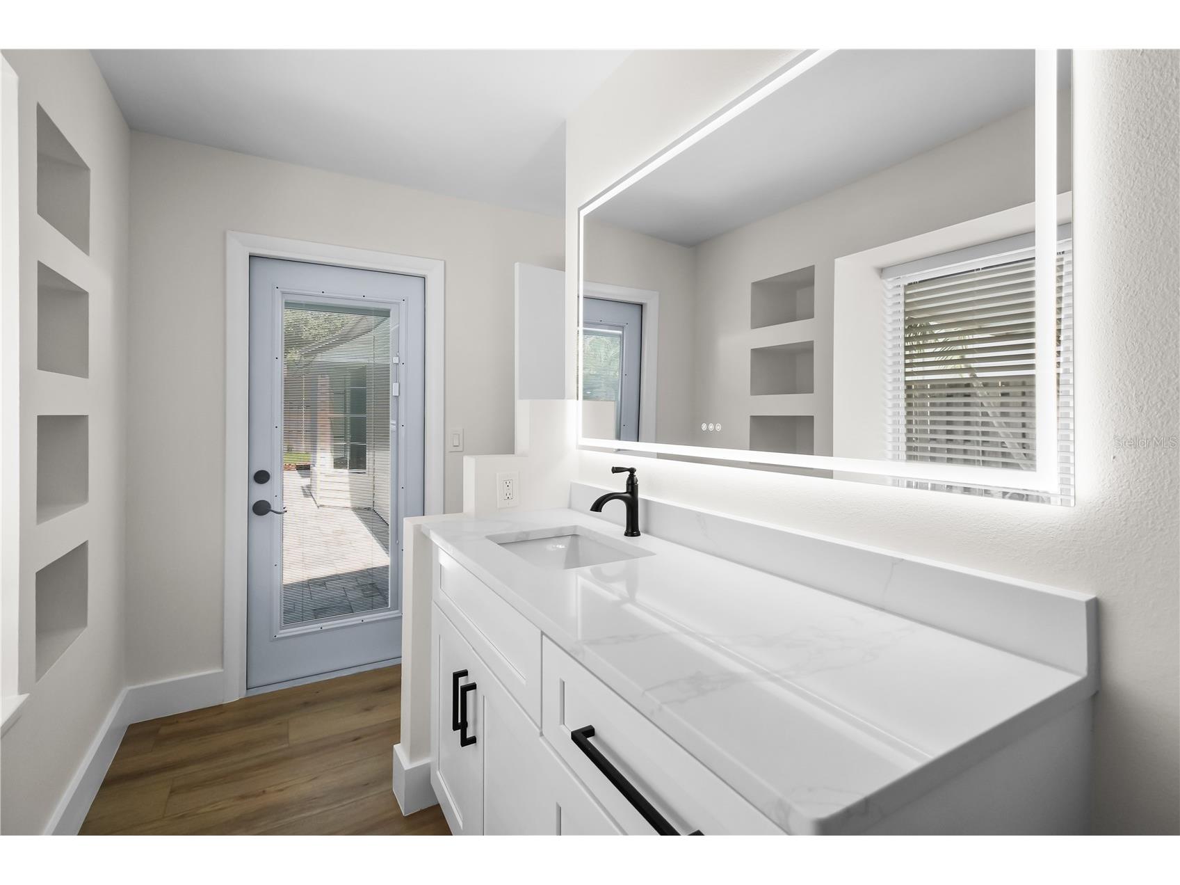 911 Valley View Circle Palm Harbor FL 34684 TB8512051 image28