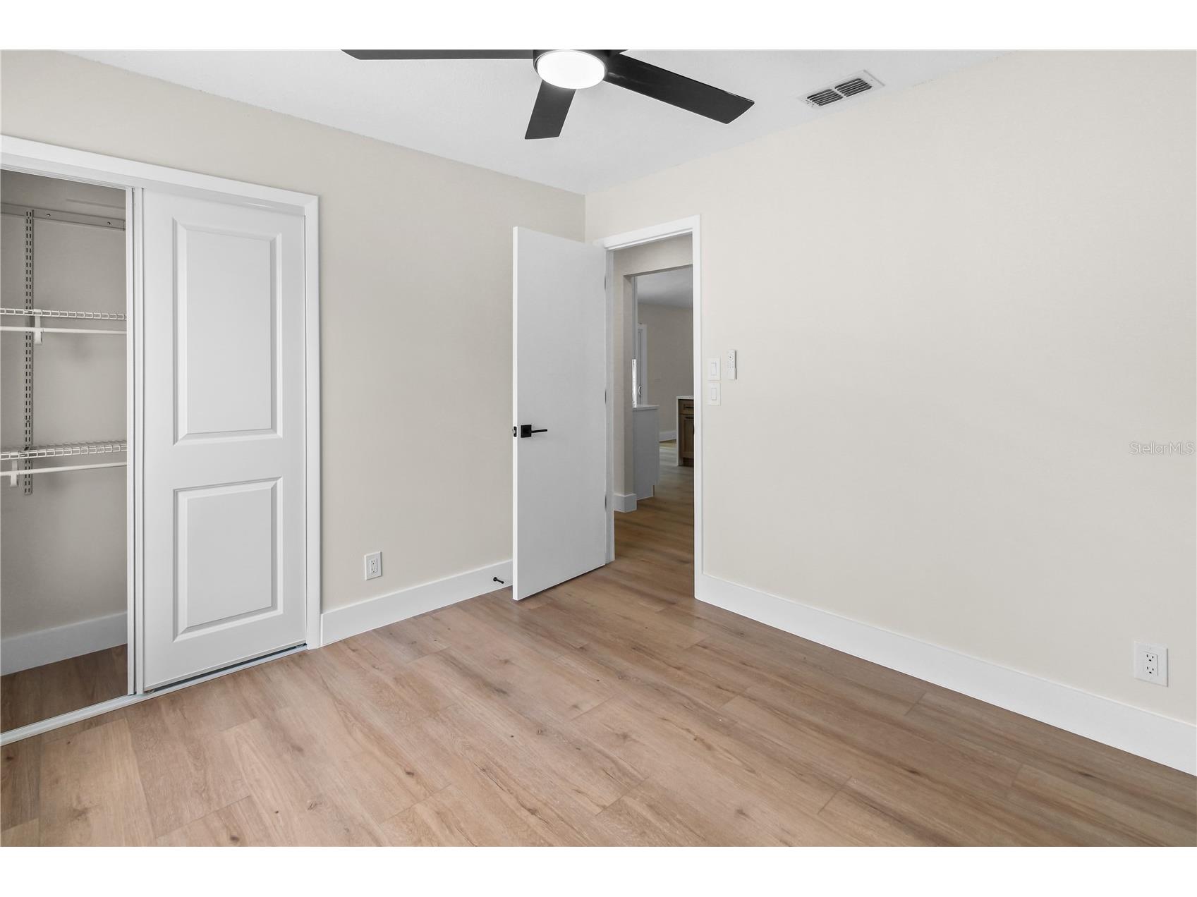 911 Valley View Circle Palm Harbor FL 34684 TB8512051 image29