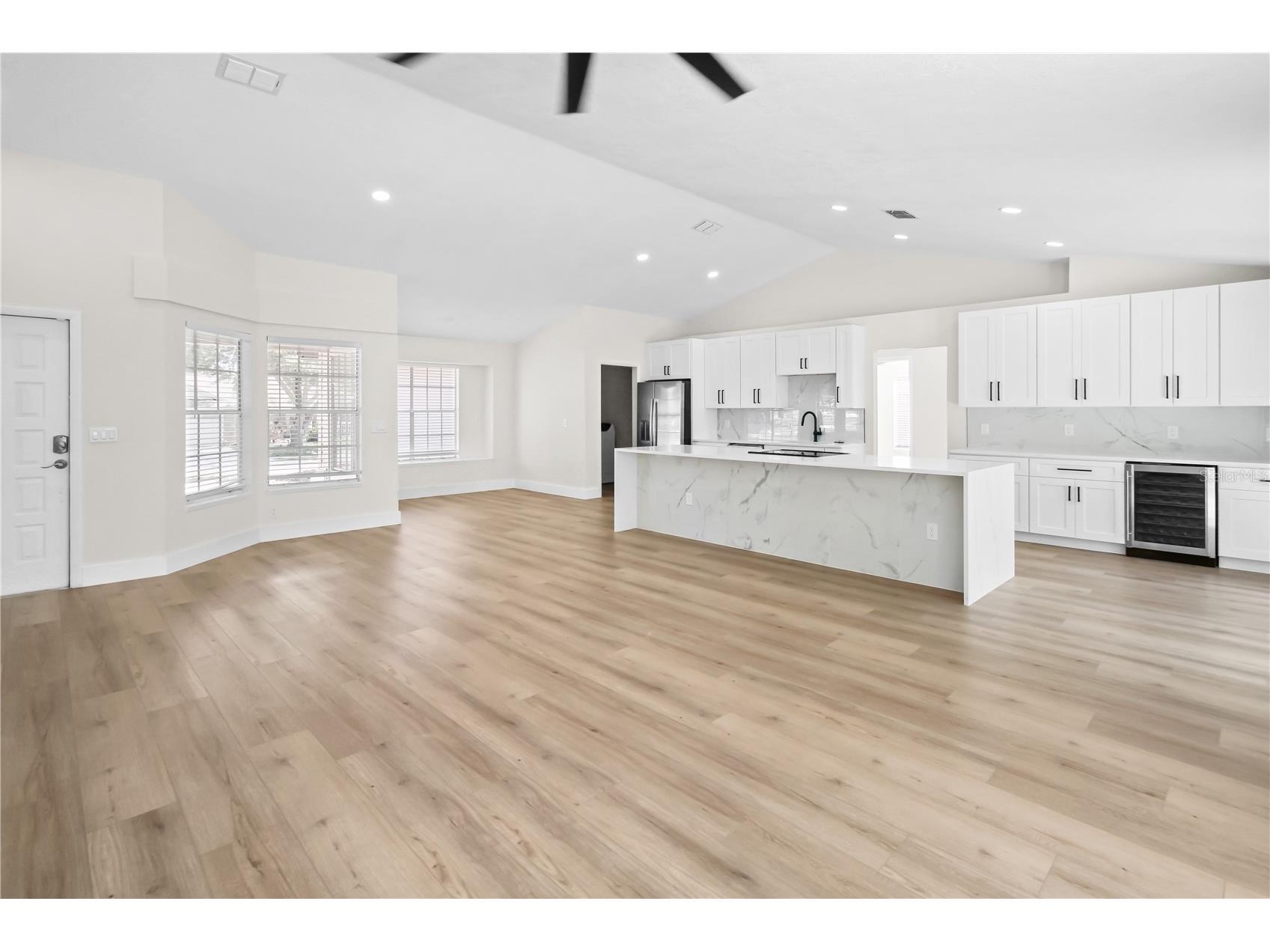 911 Valley View Circle Palm Harbor FL 34684 TB8512051 image5