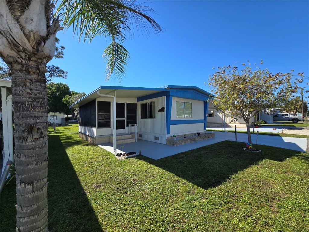 911 Village Drive Wildwood FL 34785 G5080292 image1