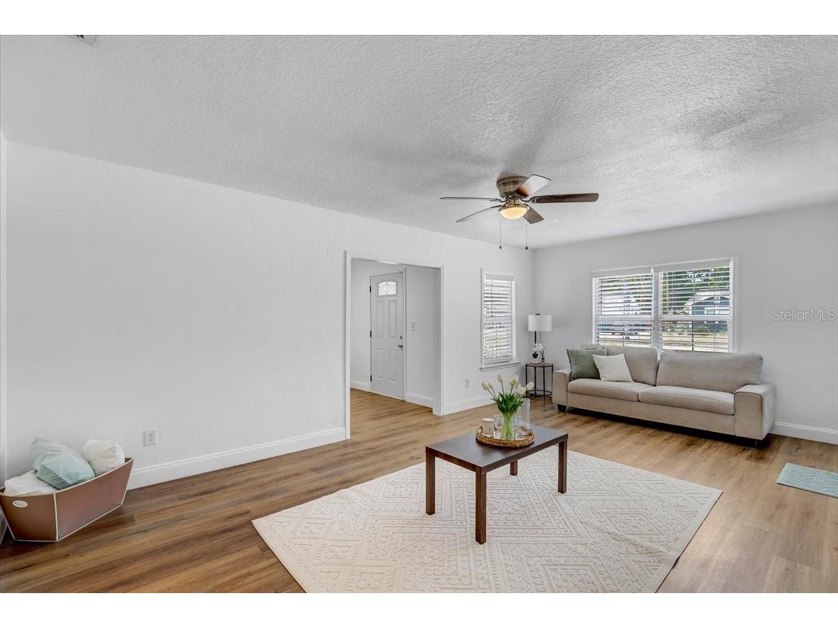 911 W Candlewood Avenue Tampa FL 33603 TB8447870 image10