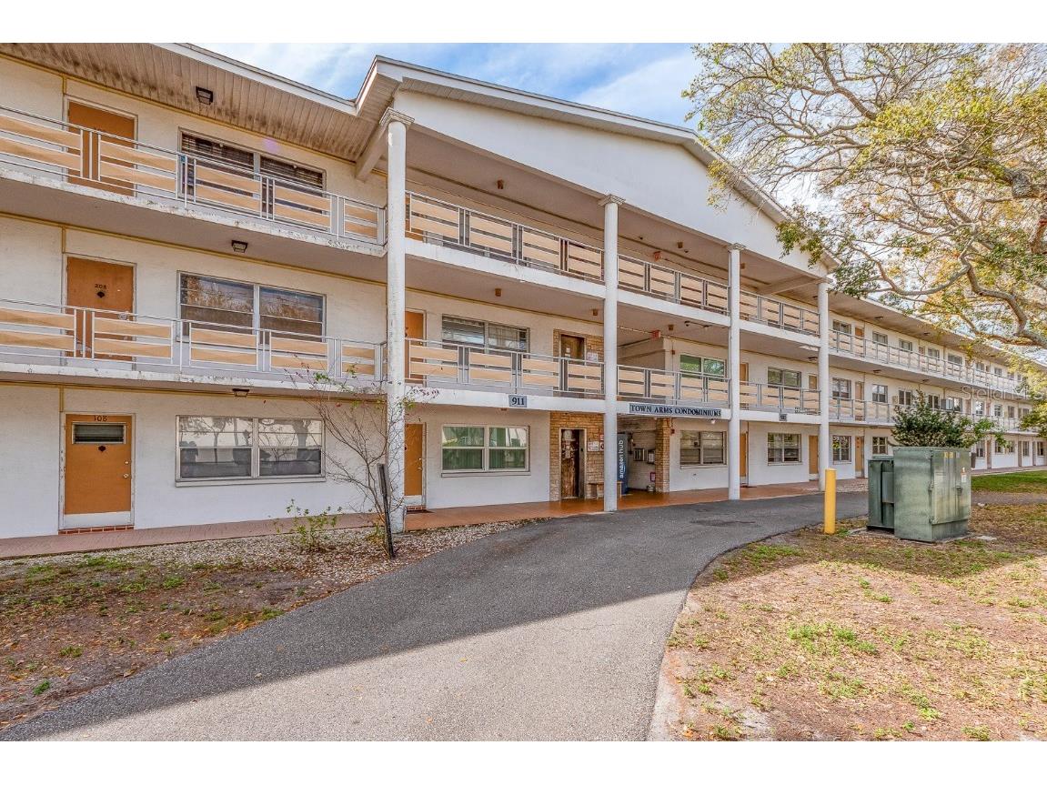 911 Washington Avenue #218 Largo FL 33770 U8233258 image1