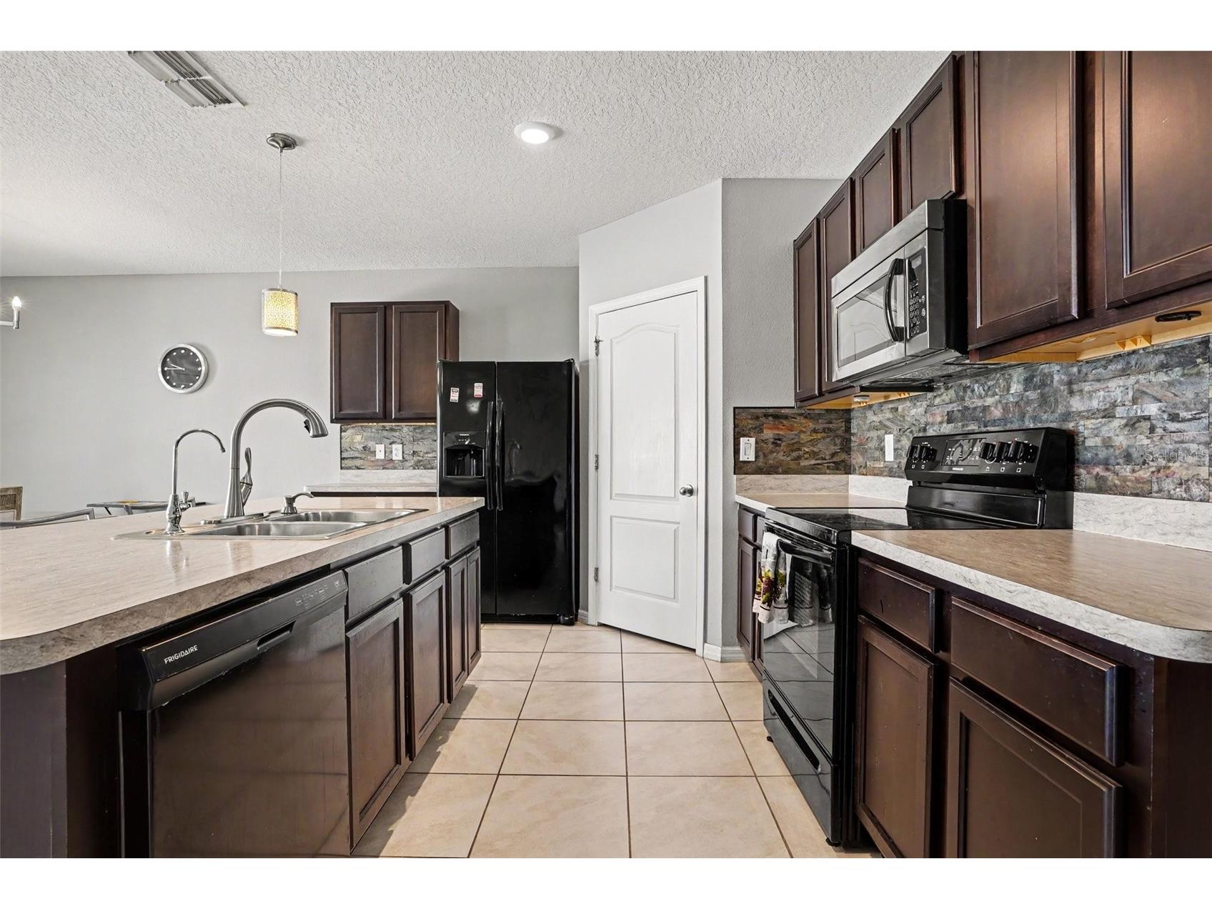 911 Waterville Dr Auburndale FL 33823 TB8508539 image6
