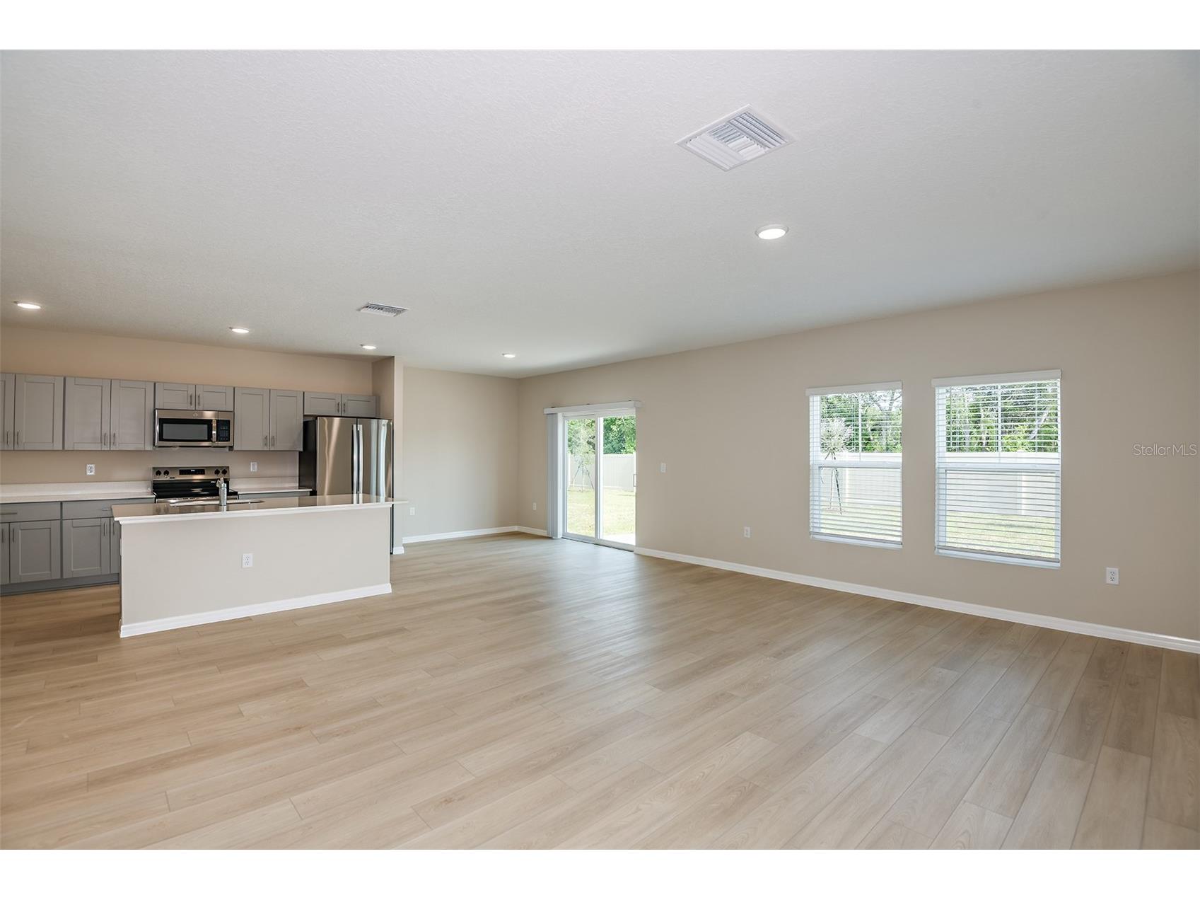 9110 Belleview Forest Pass Dade City FL 33525 TB8512143 image11