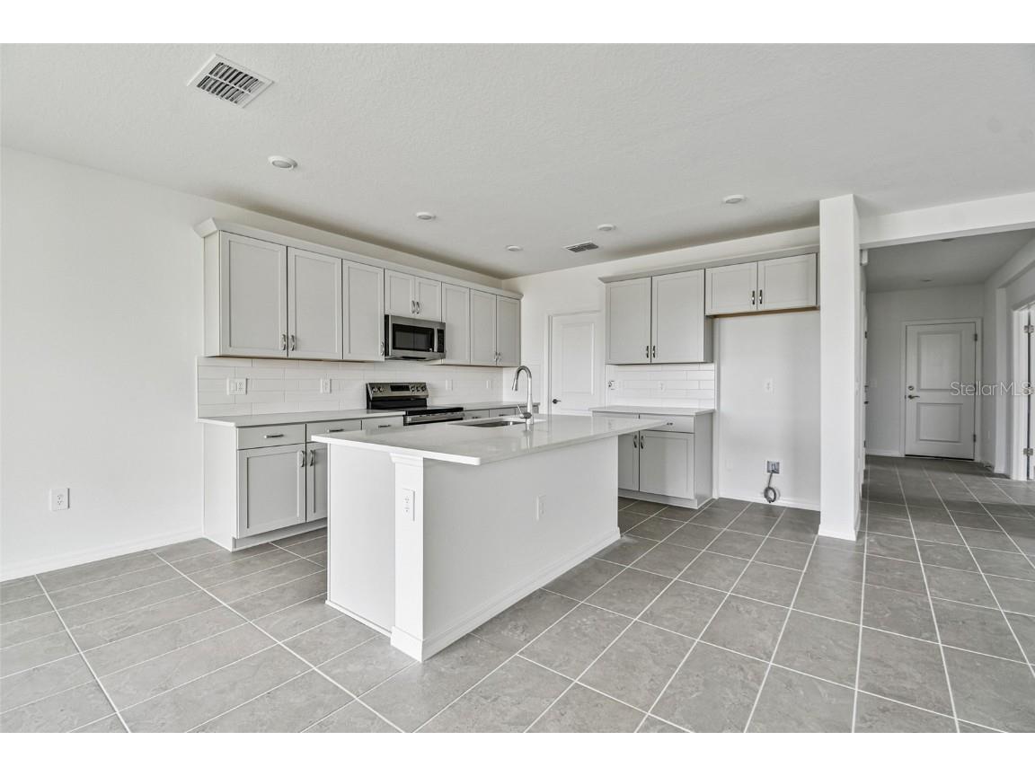 9110 Optimist Way Palmetto FL 34221 R4910280 image5