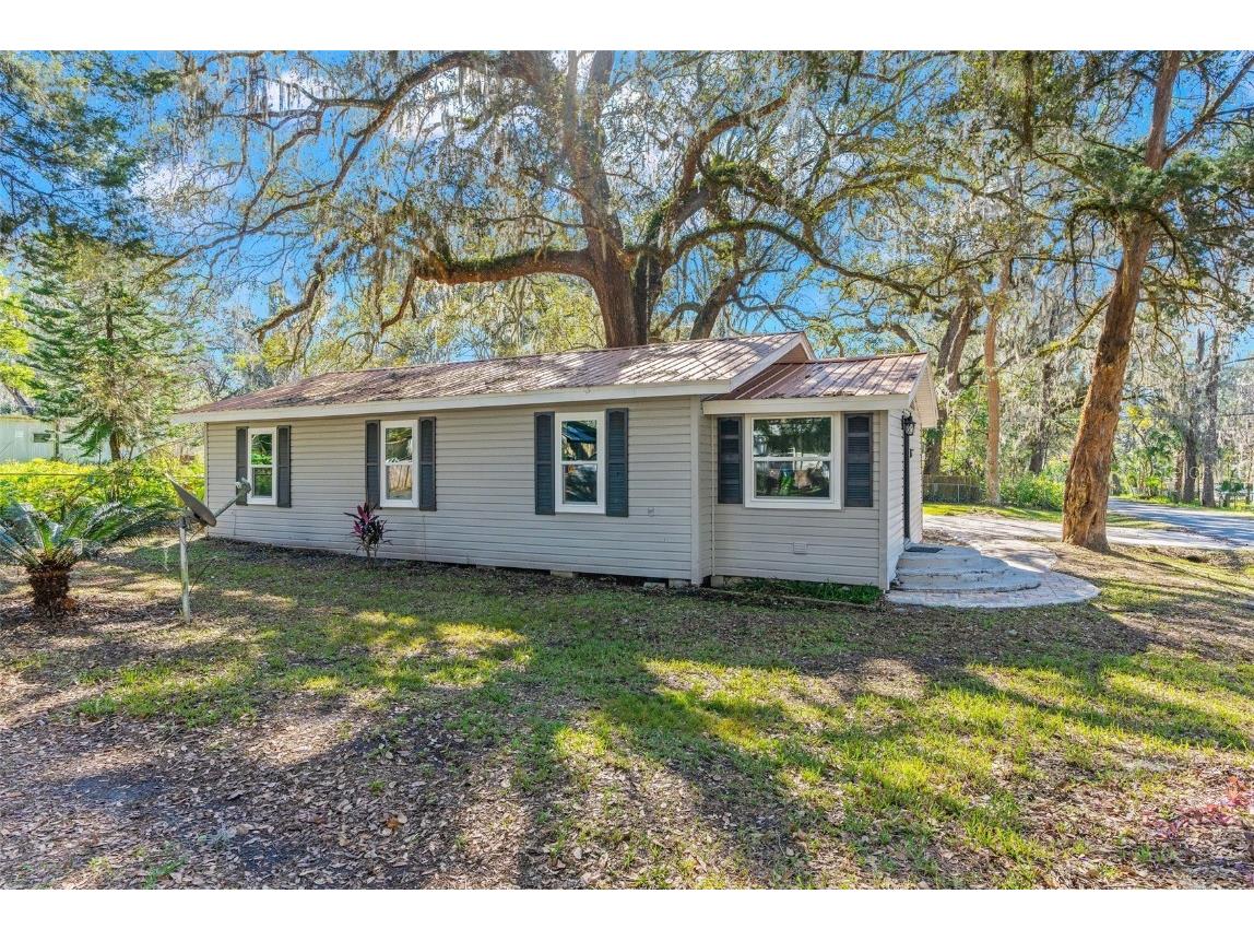 9112 Parrish Avenue Brooksville FL 34601 W7861614 image1