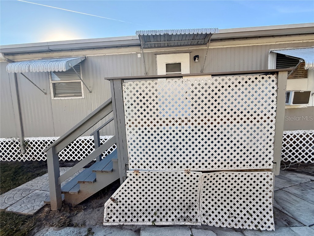 9115 Bourbon Street New Port Richey FL 34654 W7880909 image26