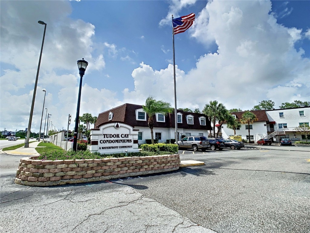 9115 Tudor Drive #E109 Tampa FL 33615 T3455318 image1