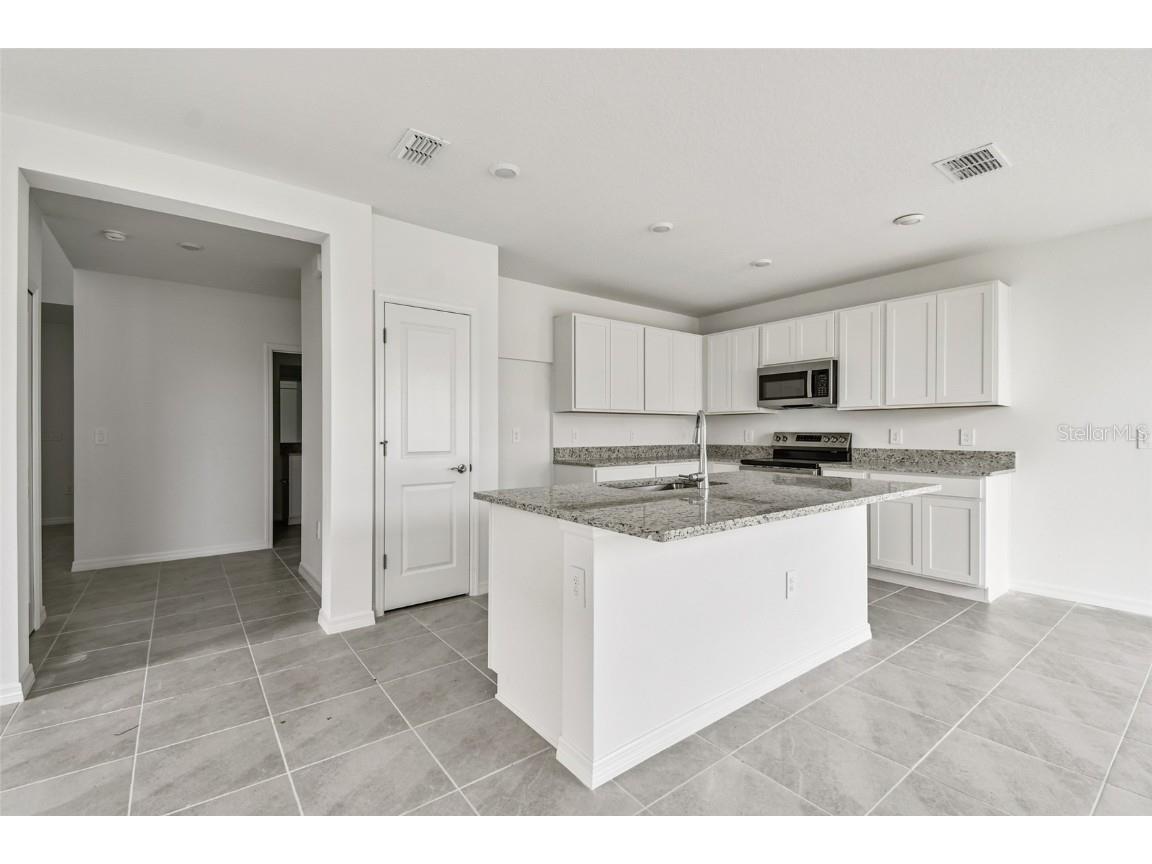 9118 Optimist Way Palmetto FL 34221 R4910278 image6