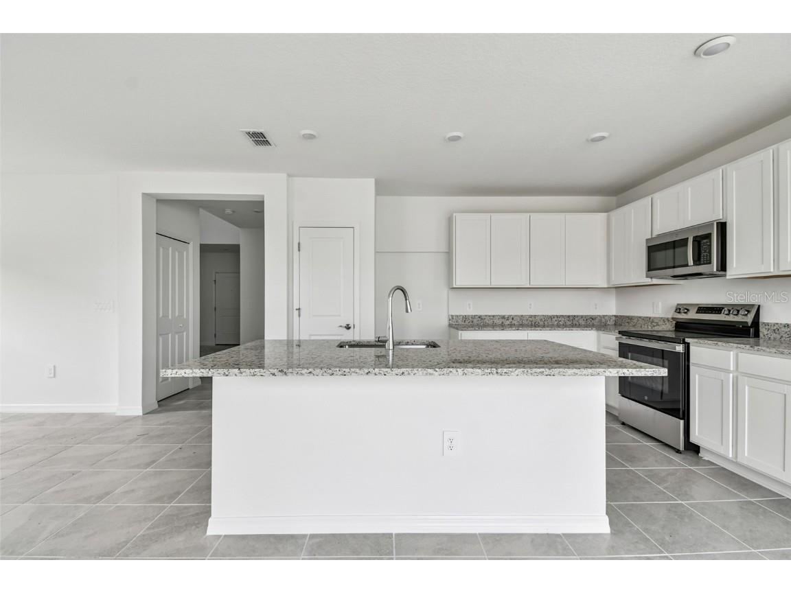 9118 Optimist Way Palmetto FL 34221 R4910278 image7