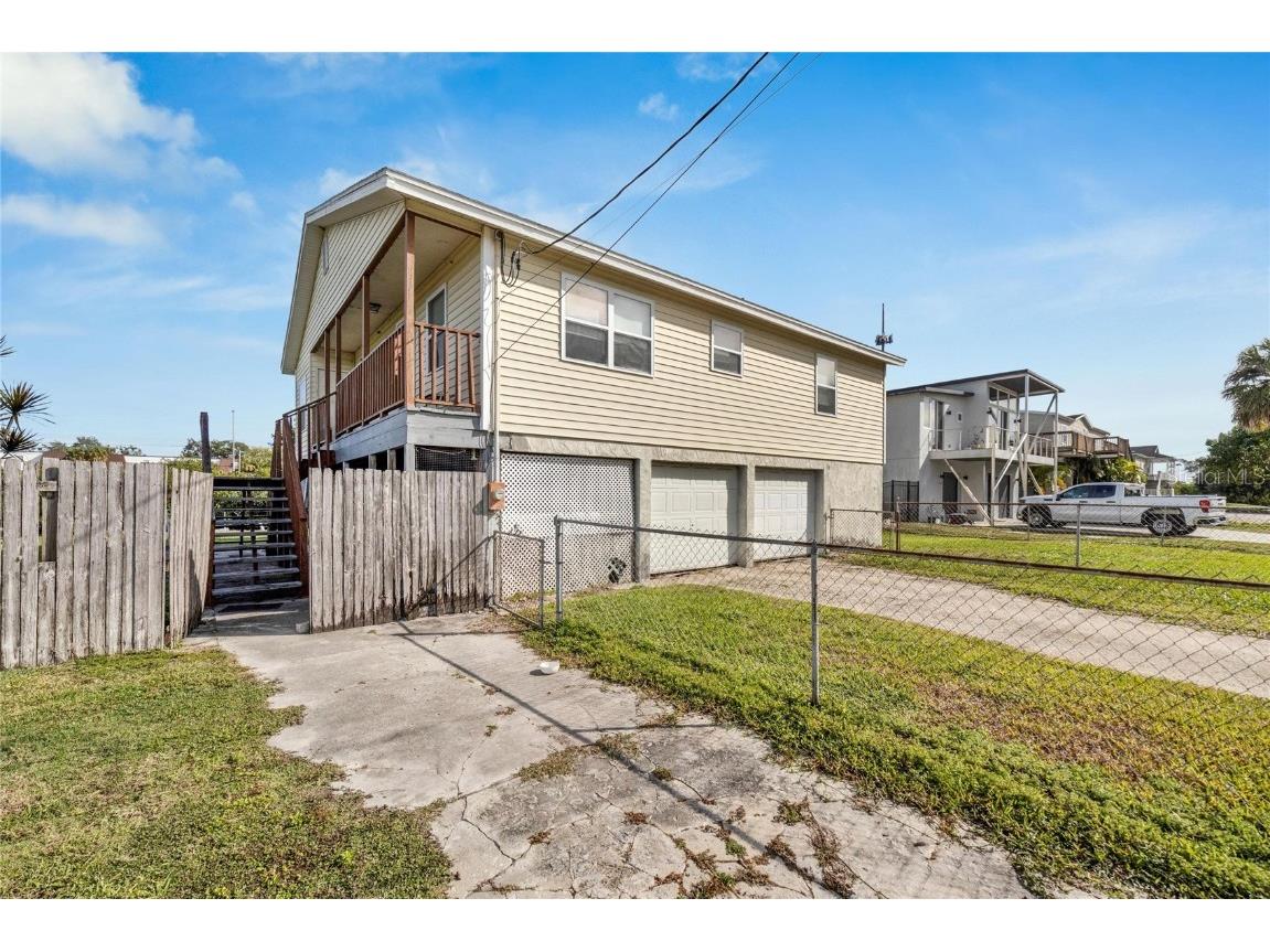 9119 Brunswick Ln Tampa FL 33615 - Rocky Creek T3491952 image1