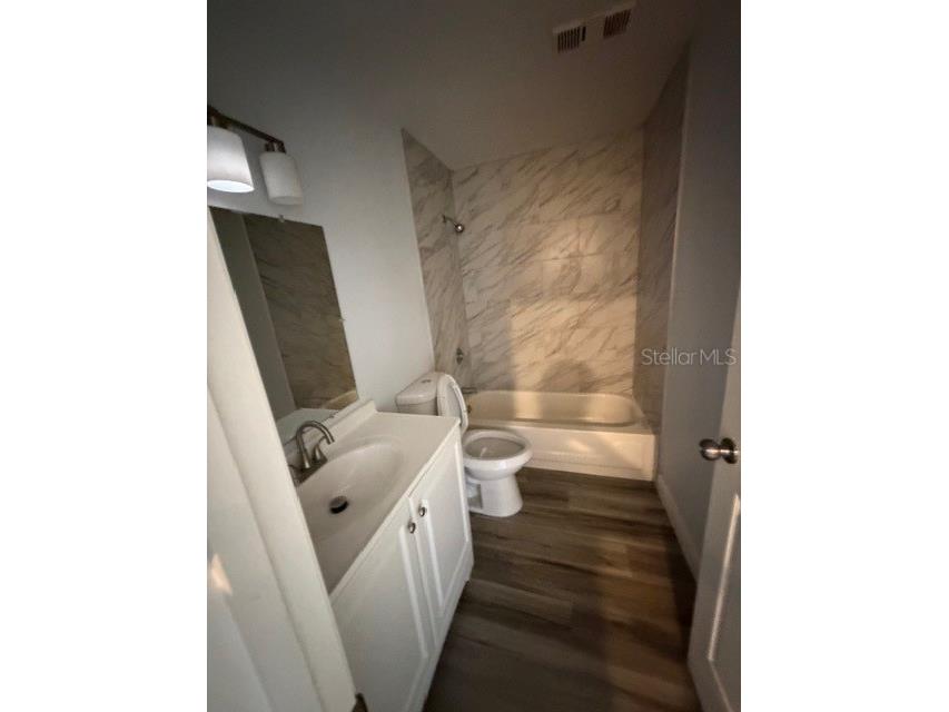 9119 Tudor Drive #E104 Tampa FL 33615 TB8455435 image4