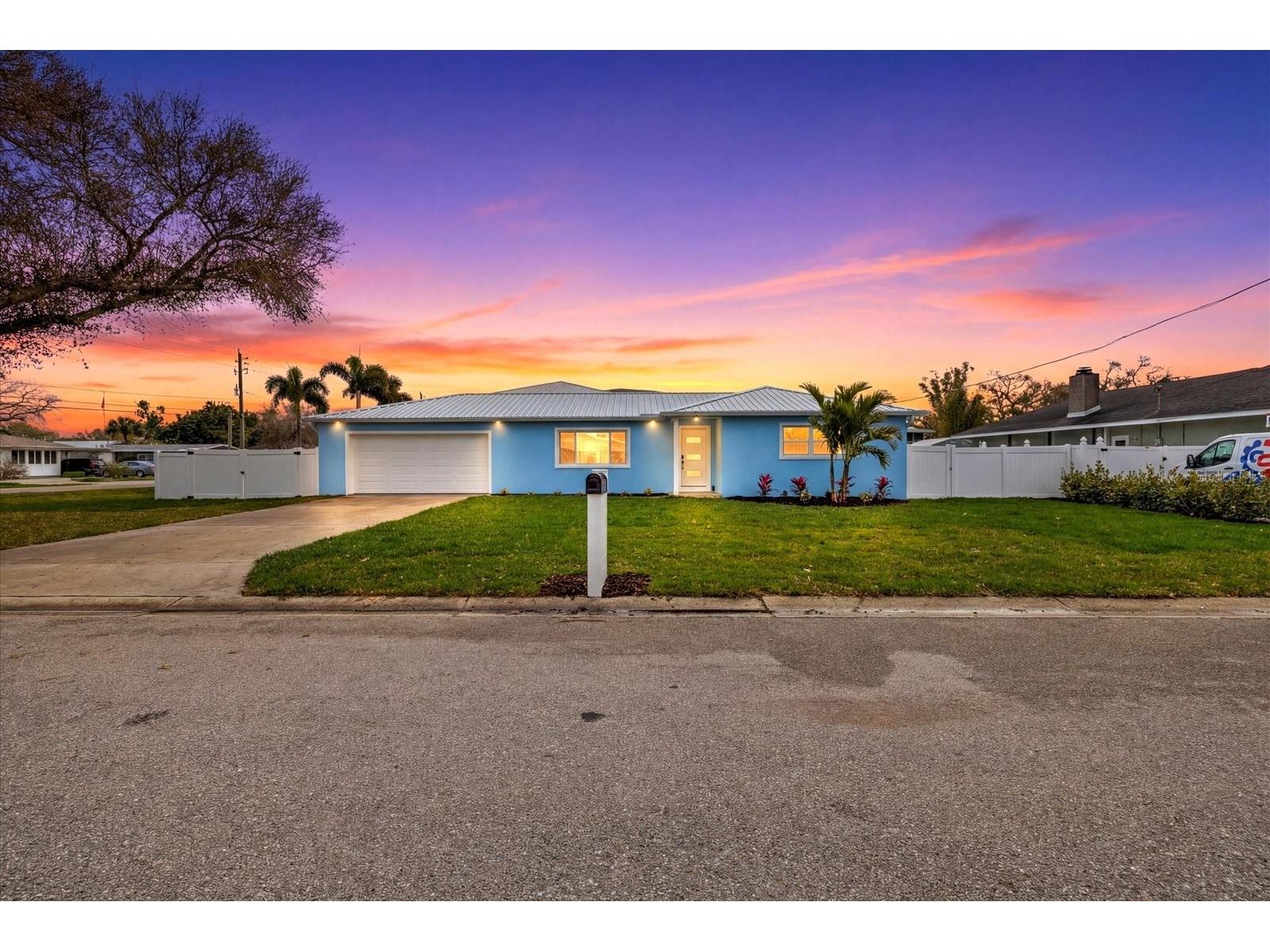 912 21st Avenue W Palmetto FL 34221 A4684078 image1