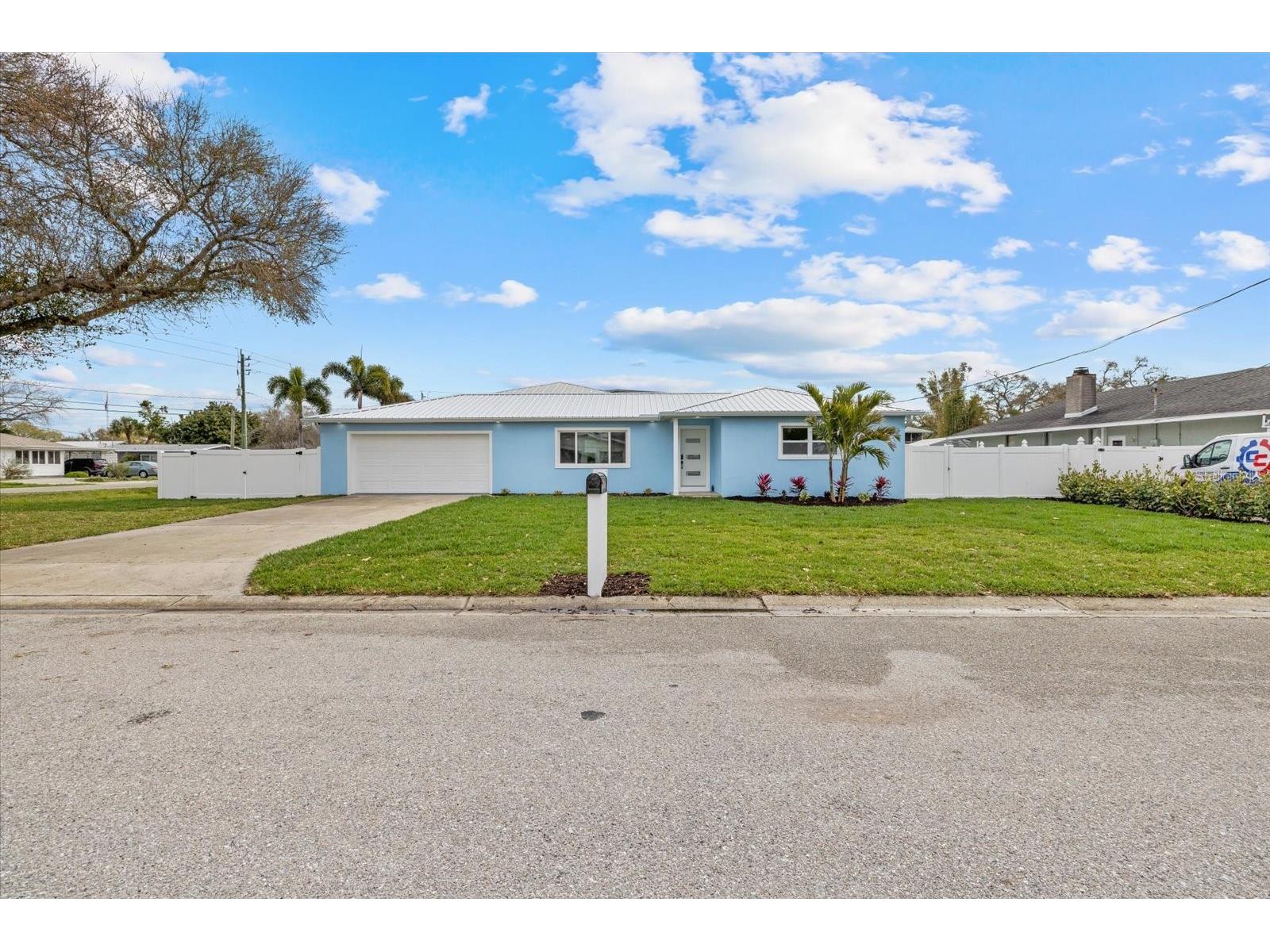 912 21st Avenue W Palmetto FL 34221 A4684078 image2