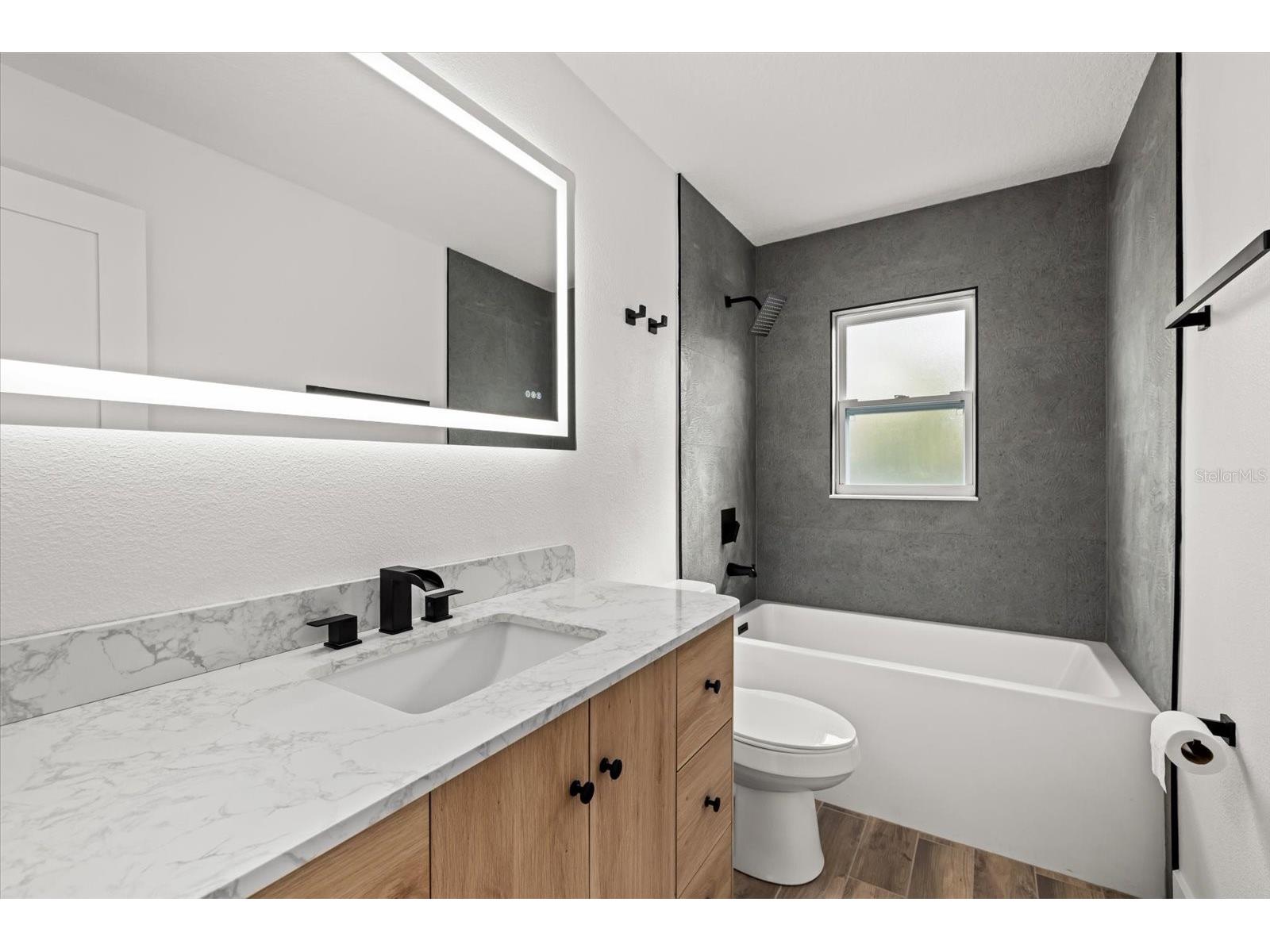 912 21st Avenue W Palmetto FL 34221 A4684078 image7