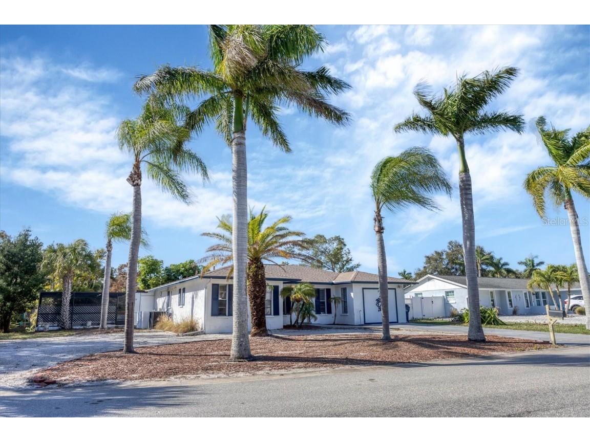 912 68th Street NW Bradenton FL 34209 A4604388 image1