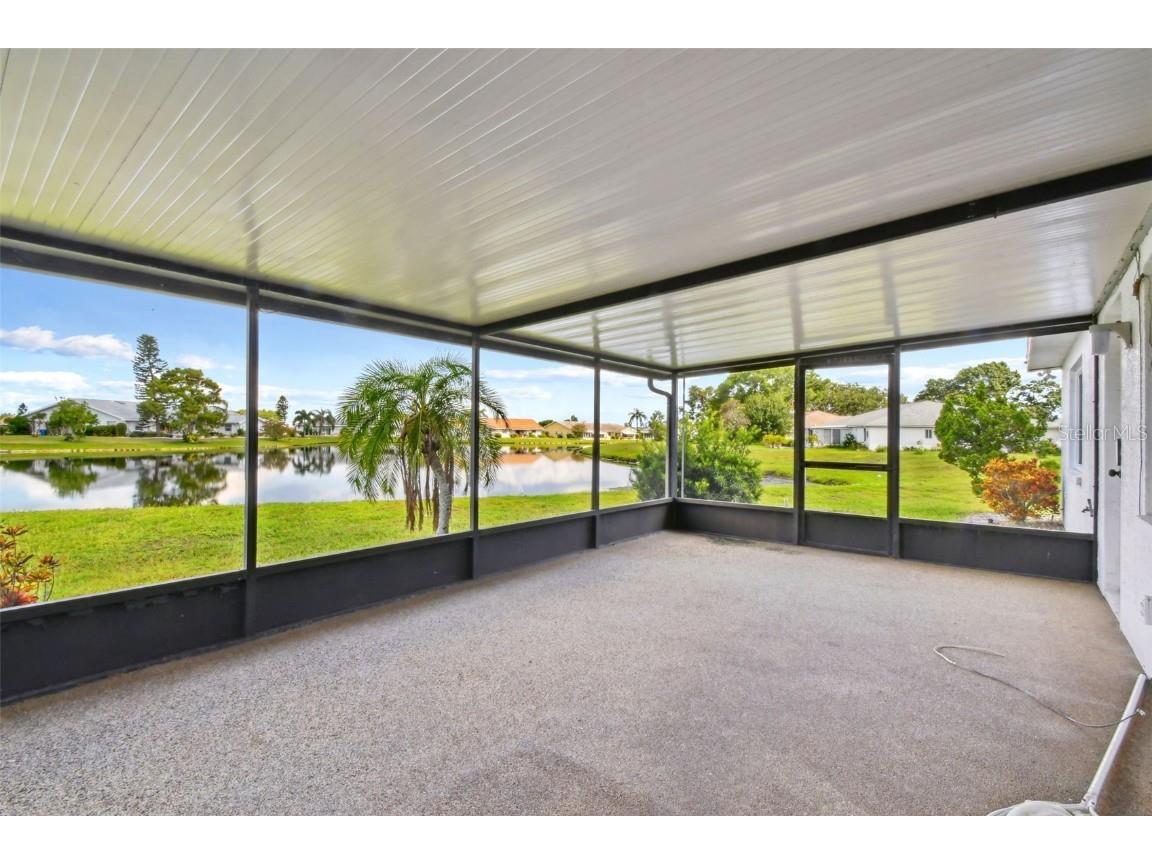 912 E Del Webb Boulevard Sun City Center FL 33573 TB8413004 image1