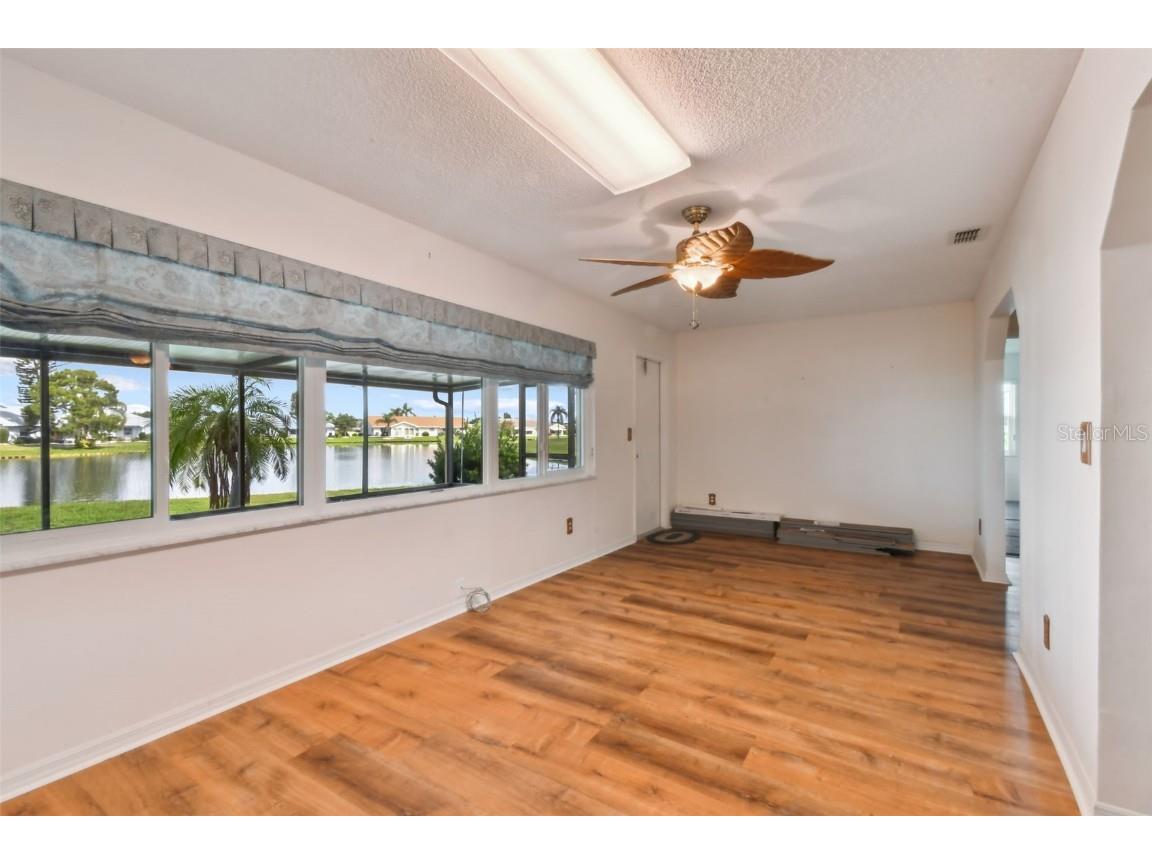 912 E Del Webb Boulevard Sun City Center FL 33573 TB8413004 image16