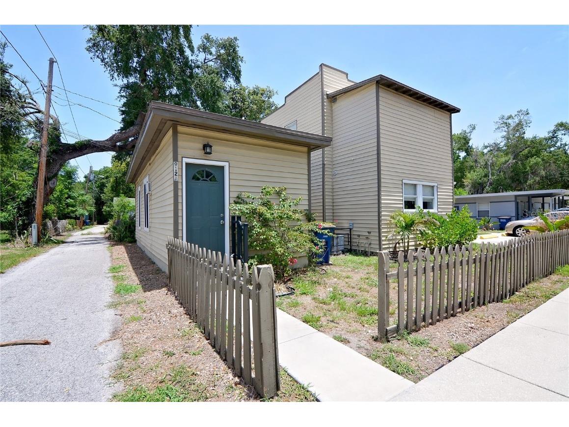 912 Hart Street #A Clearwater FL 33755 U8204542 image1