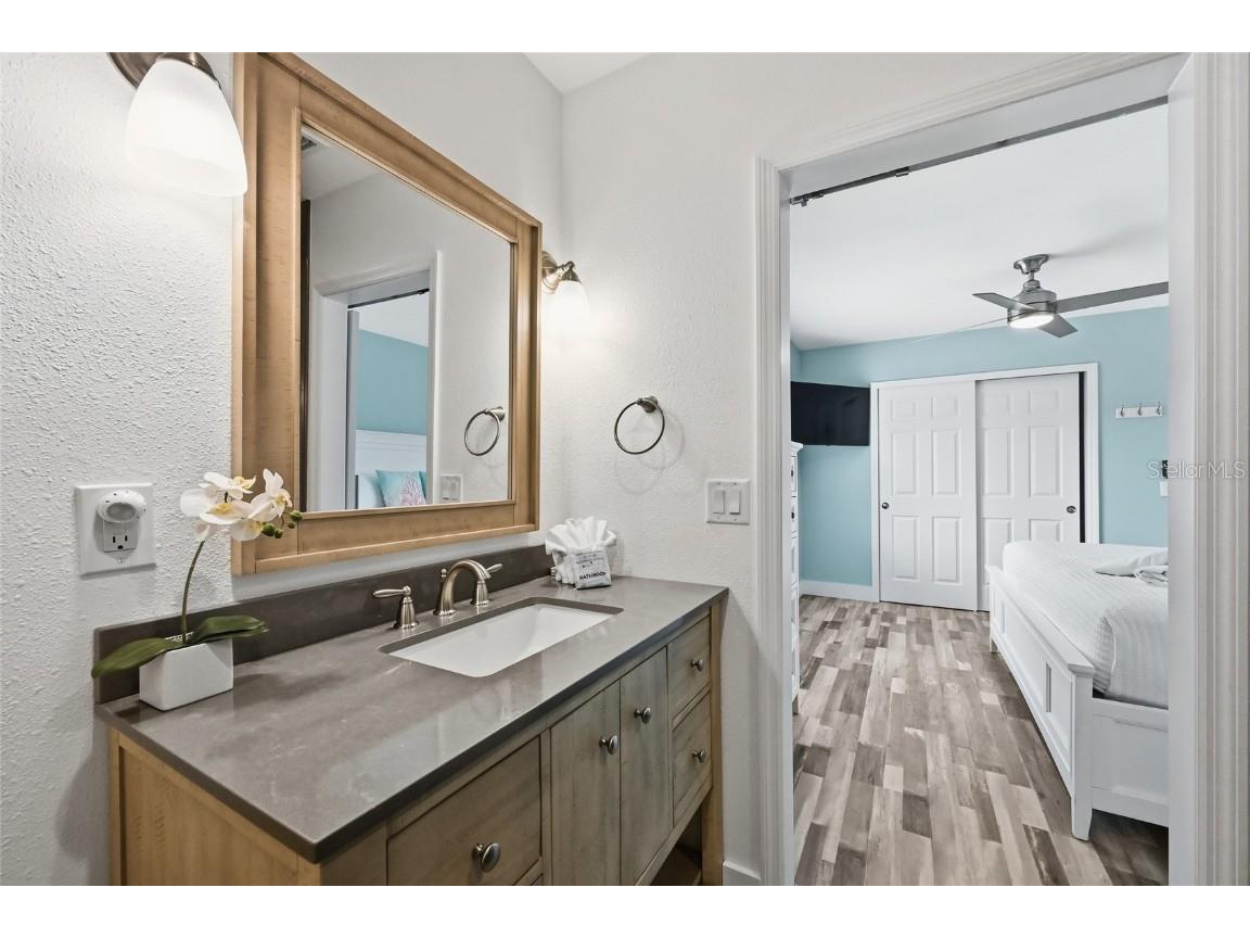 912 N Shore Drive Anna Maria FL 34216 A4674847 image30