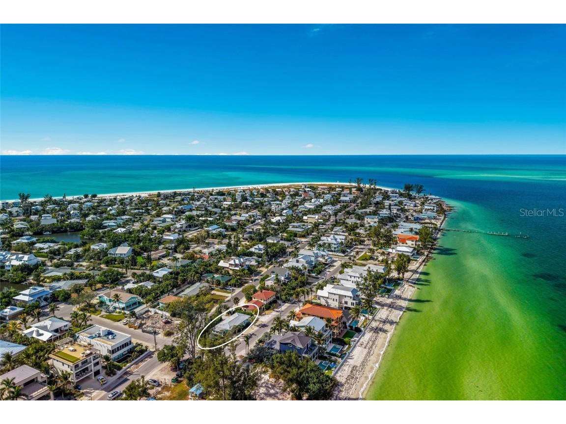 912 N Shore Drive Anna Maria FL 34216 A4674847 image4