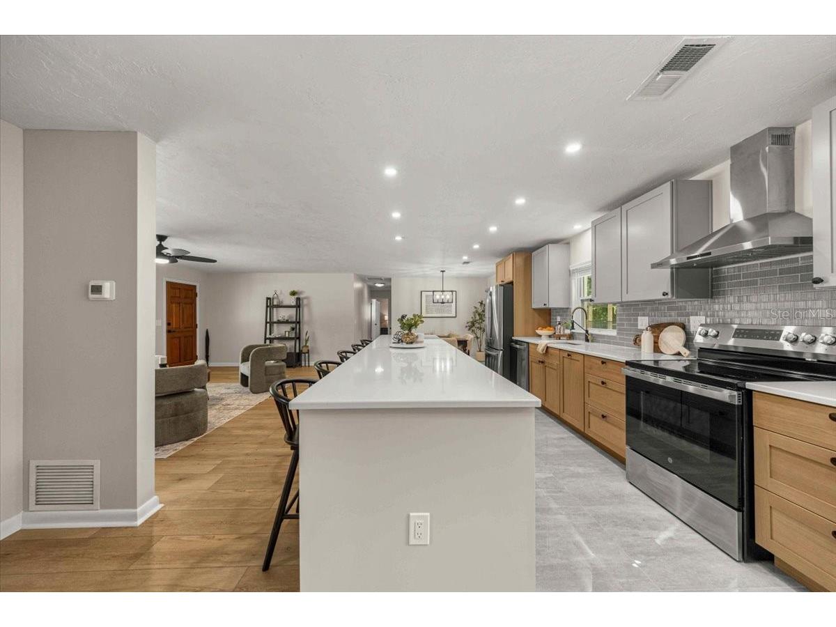 912 NE 17th Court Ocala FL 34470 OM727753 image11