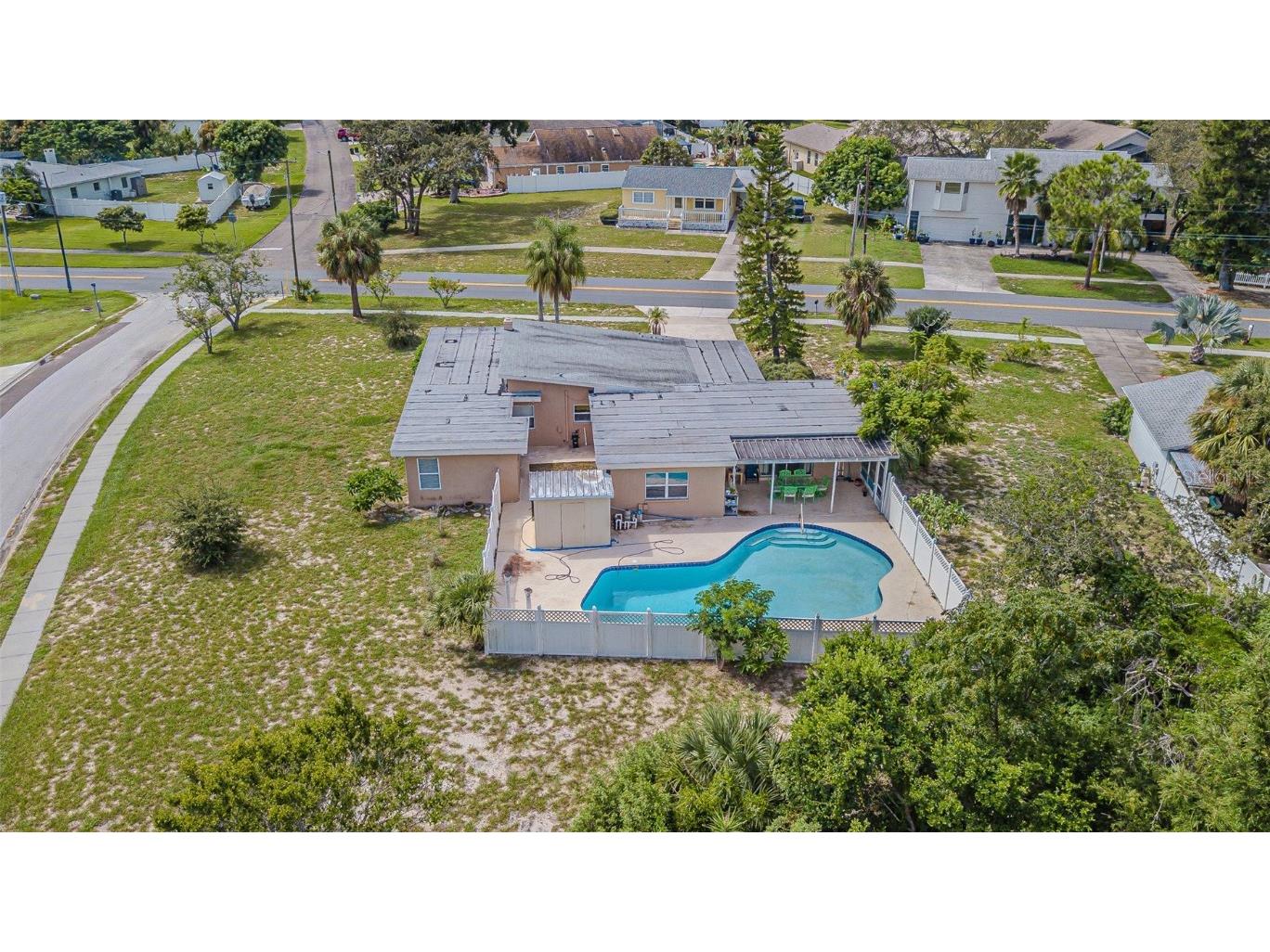 912 Riverside Drive Tarpon Springs FL 34689 TB8430242 image34