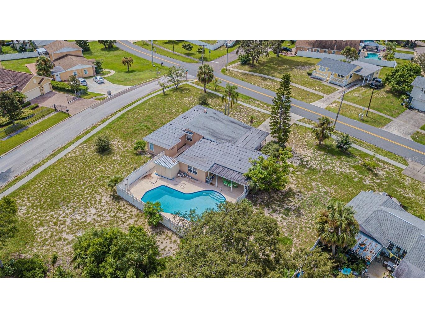 912 Riverside Drive Tarpon Springs FL 34689 TB8430242 image35