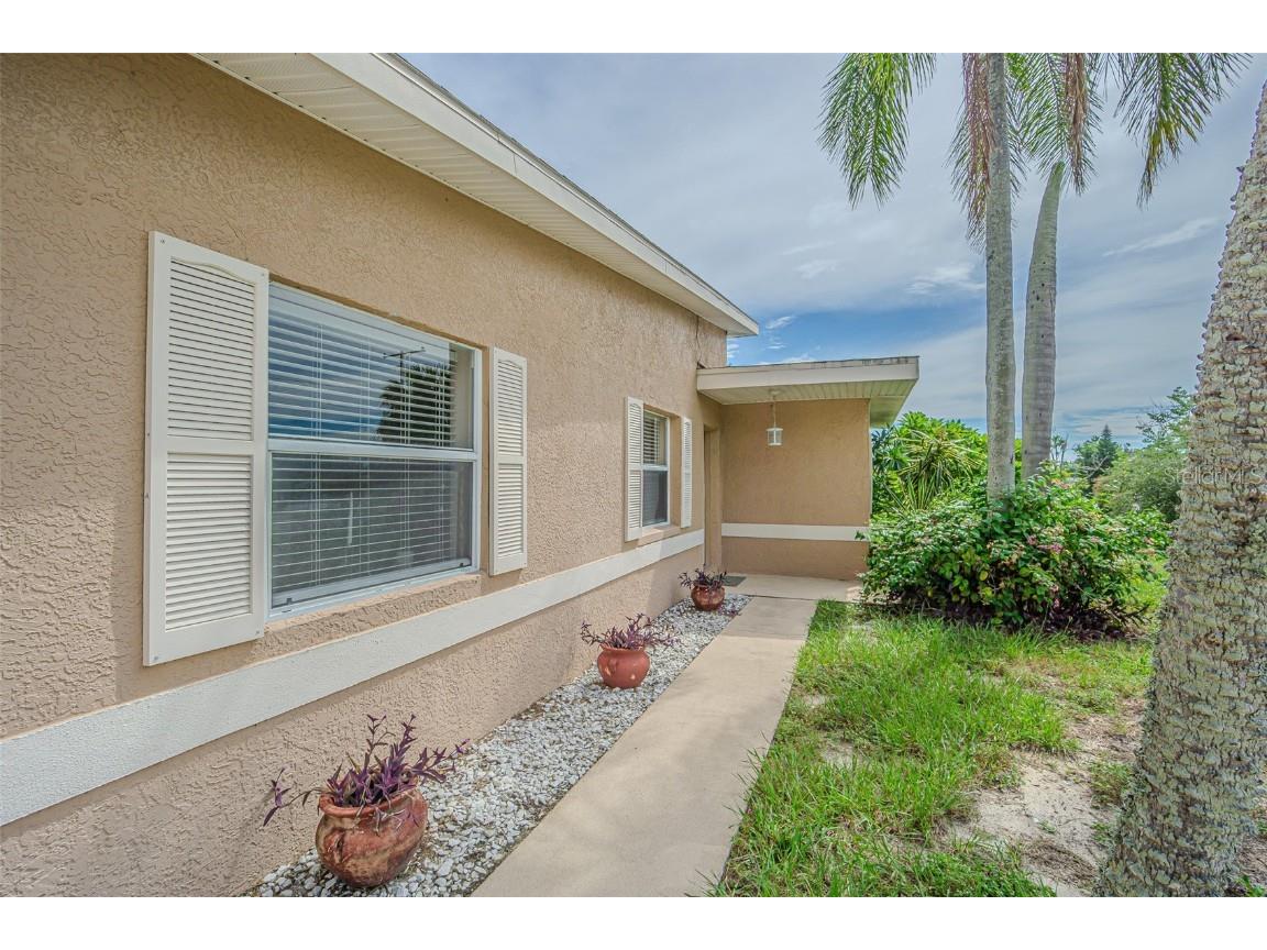 912 Riverside Drive Tarpon Springs FL 34689 TB8430242 image5