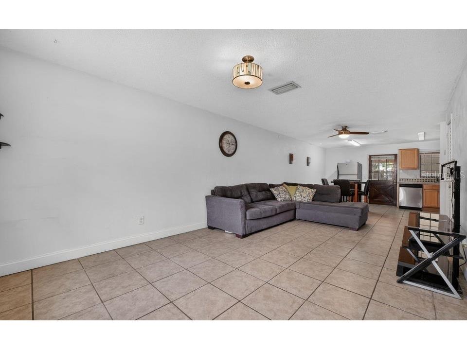 912 Royal Oak Court Holly Hill FL 32117 V4950173 image3