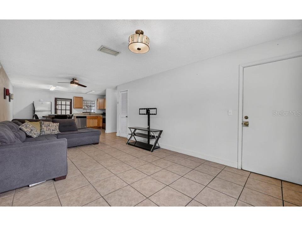 912 Royal Oak Court Holly Hill FL 32117 V4950173 image4