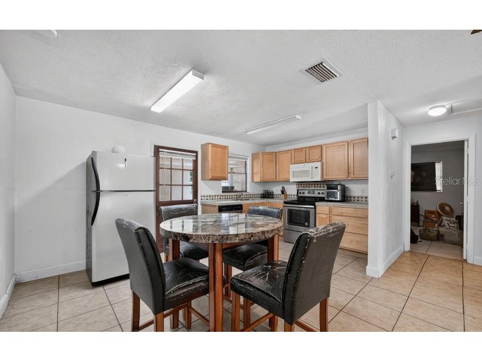 912 Royal Oak Court Holly Hill FL 32117 V4950173 image7