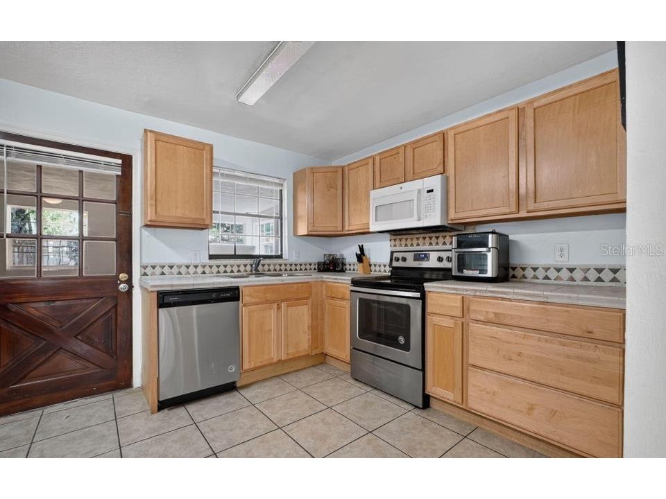 912 Royal Oak Court Holly Hill FL 32117 V4950173 image8