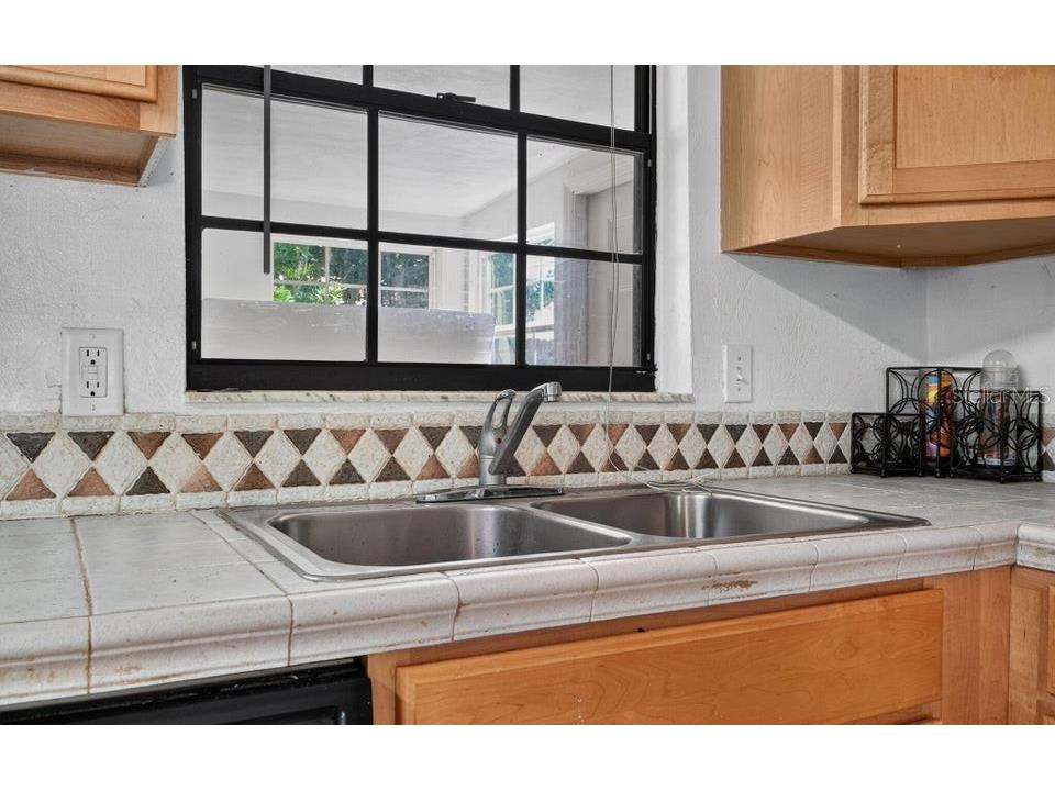 912 Royal Oak Court Holly Hill FL 32117 V4950173 image9