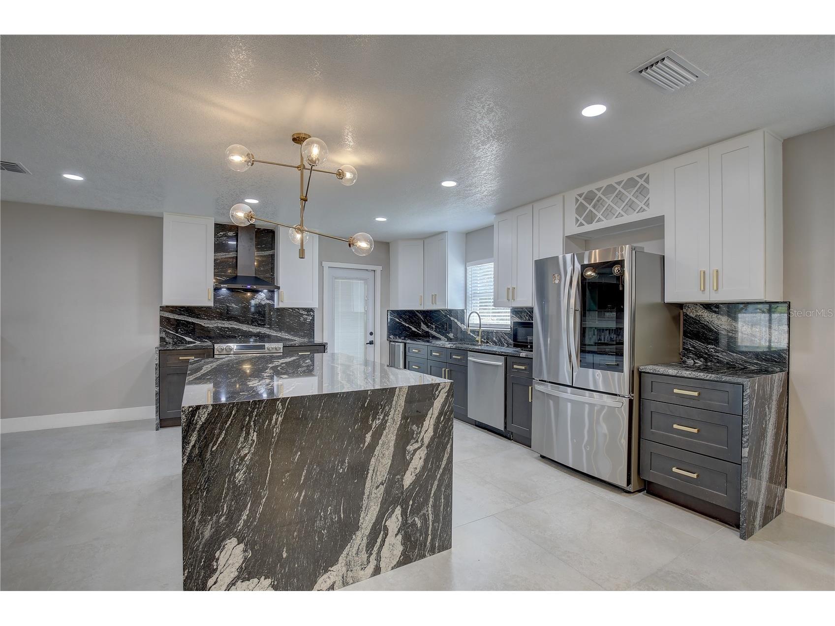 912 S Highland Avenue Clearwater FL 33756 TB8487981 image3