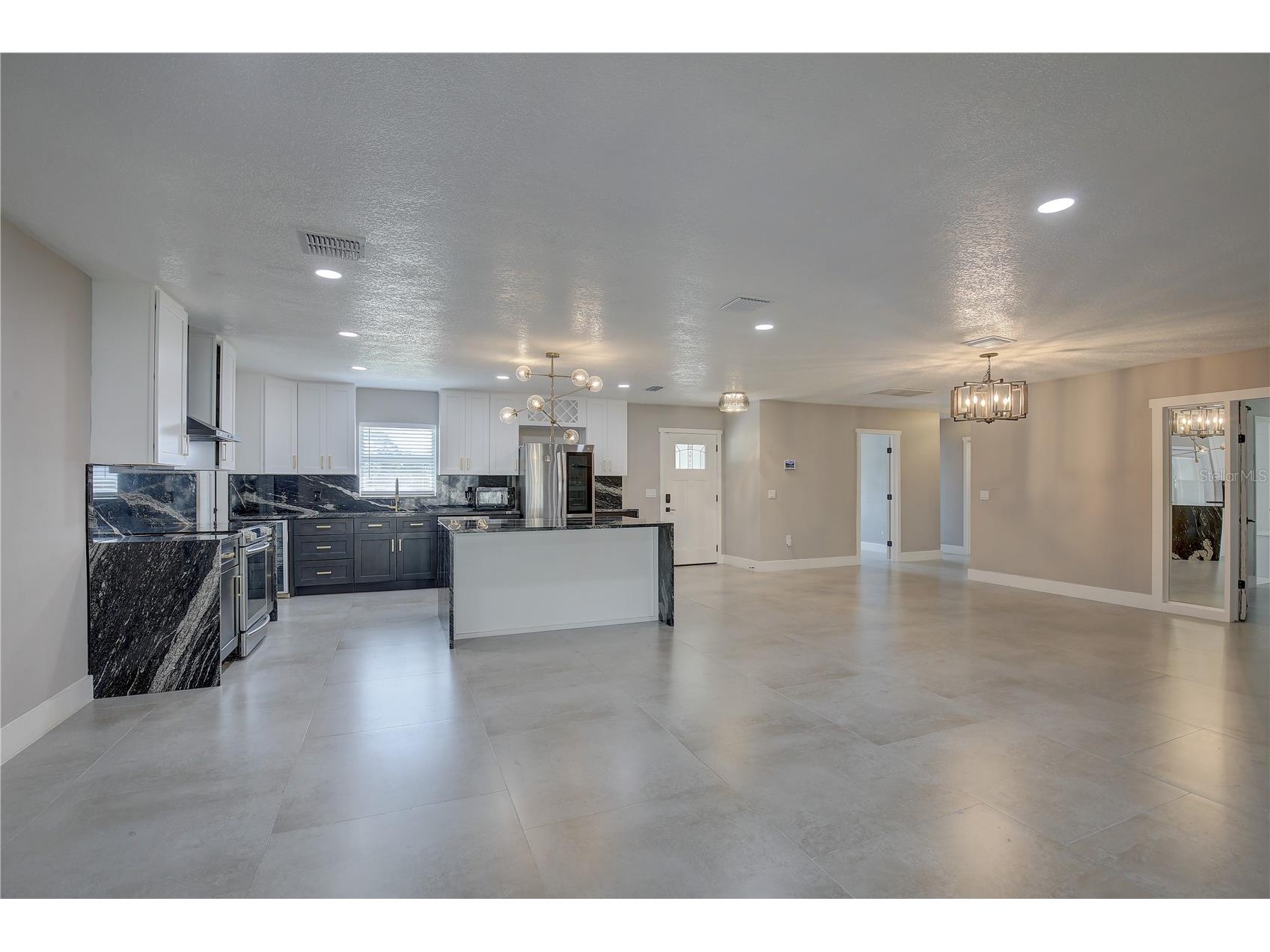 912 S Highland Avenue Clearwater FL 33756 TB8487981 image5